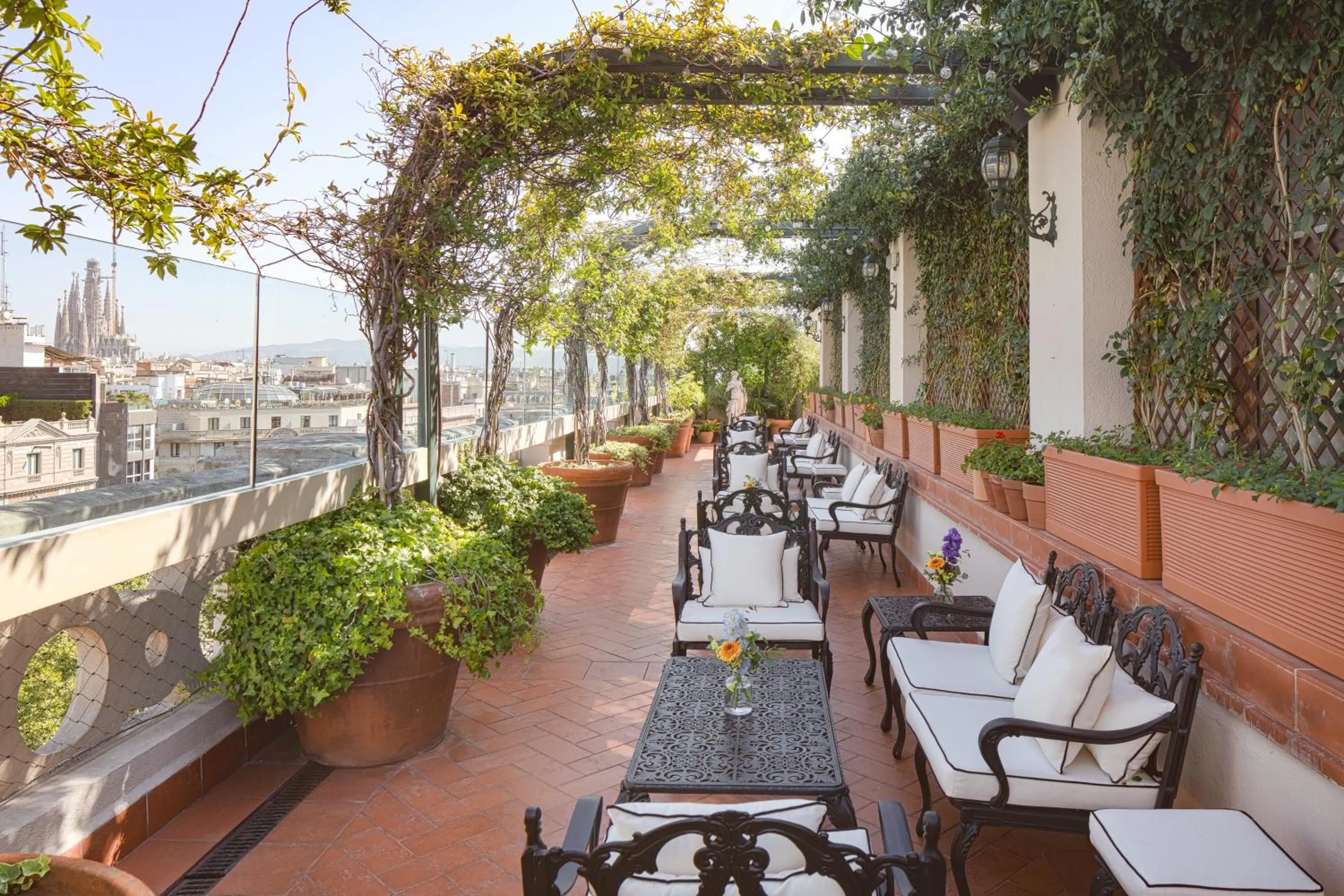 Patio in Hotel El Palace Barcelona