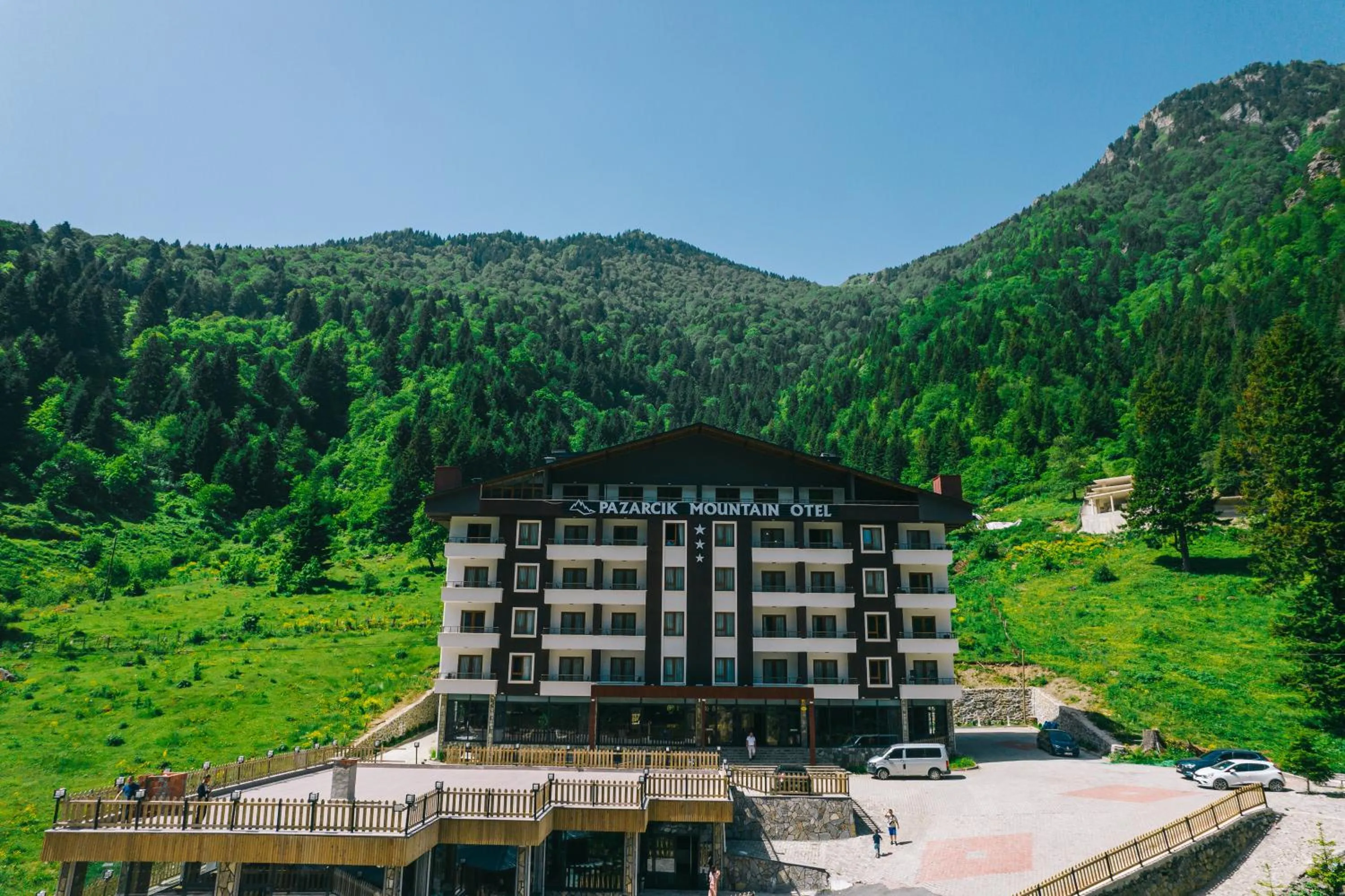 Property building in PAZARCIK MOUNTAIN HOTEL