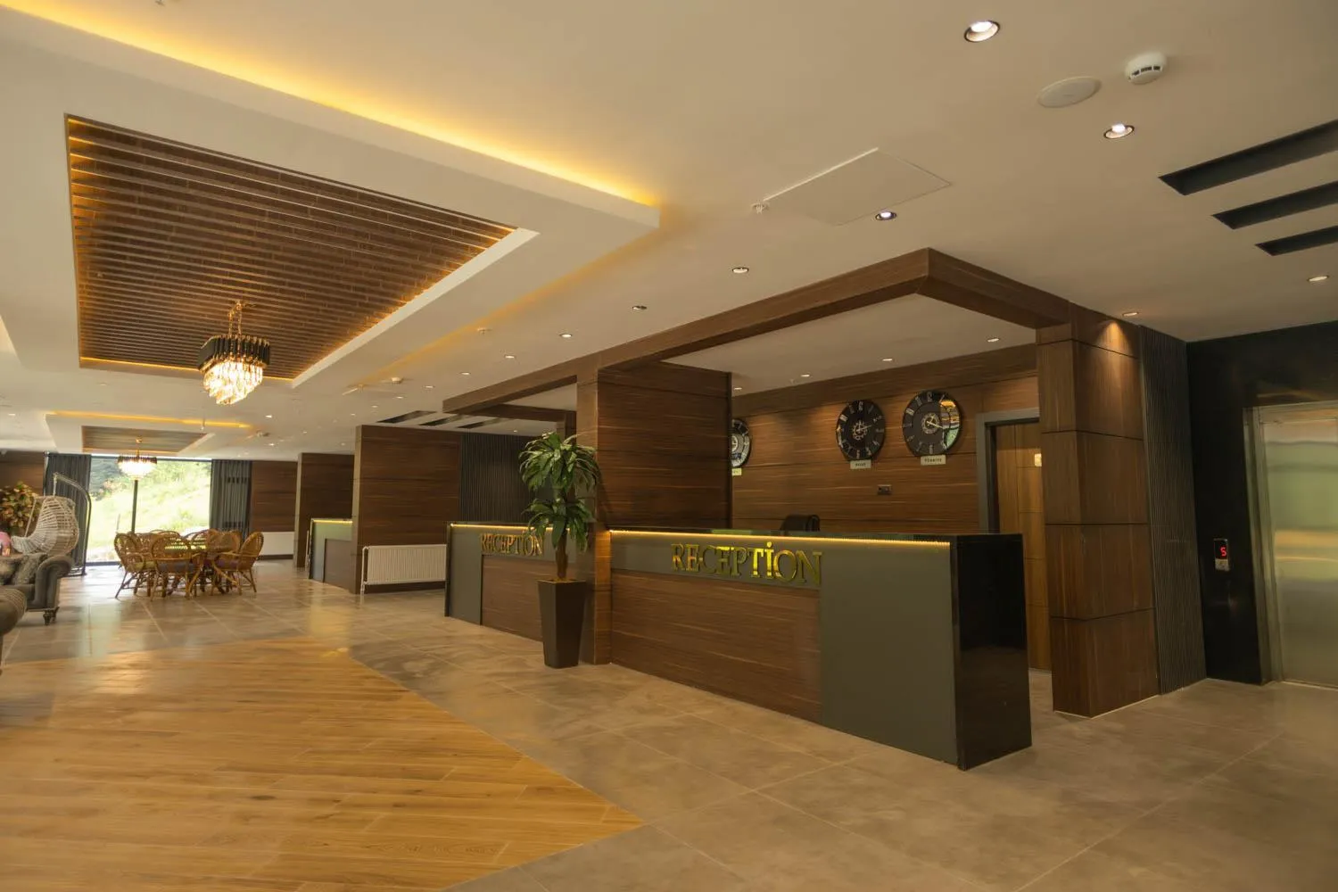 Seating area in PAZARCIK MOUNTAIN HOTEL