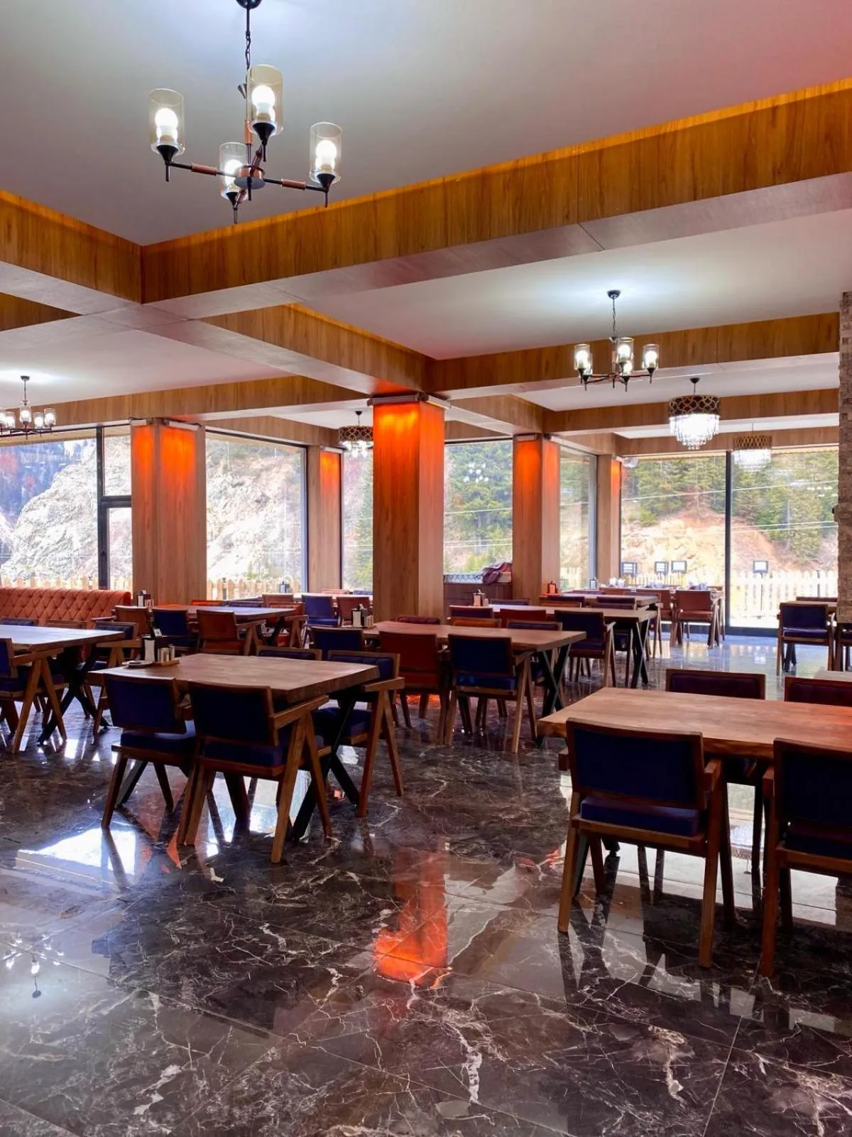 Restaurant/places to eat in PAZARCIK MOUNTAIN HOTEL