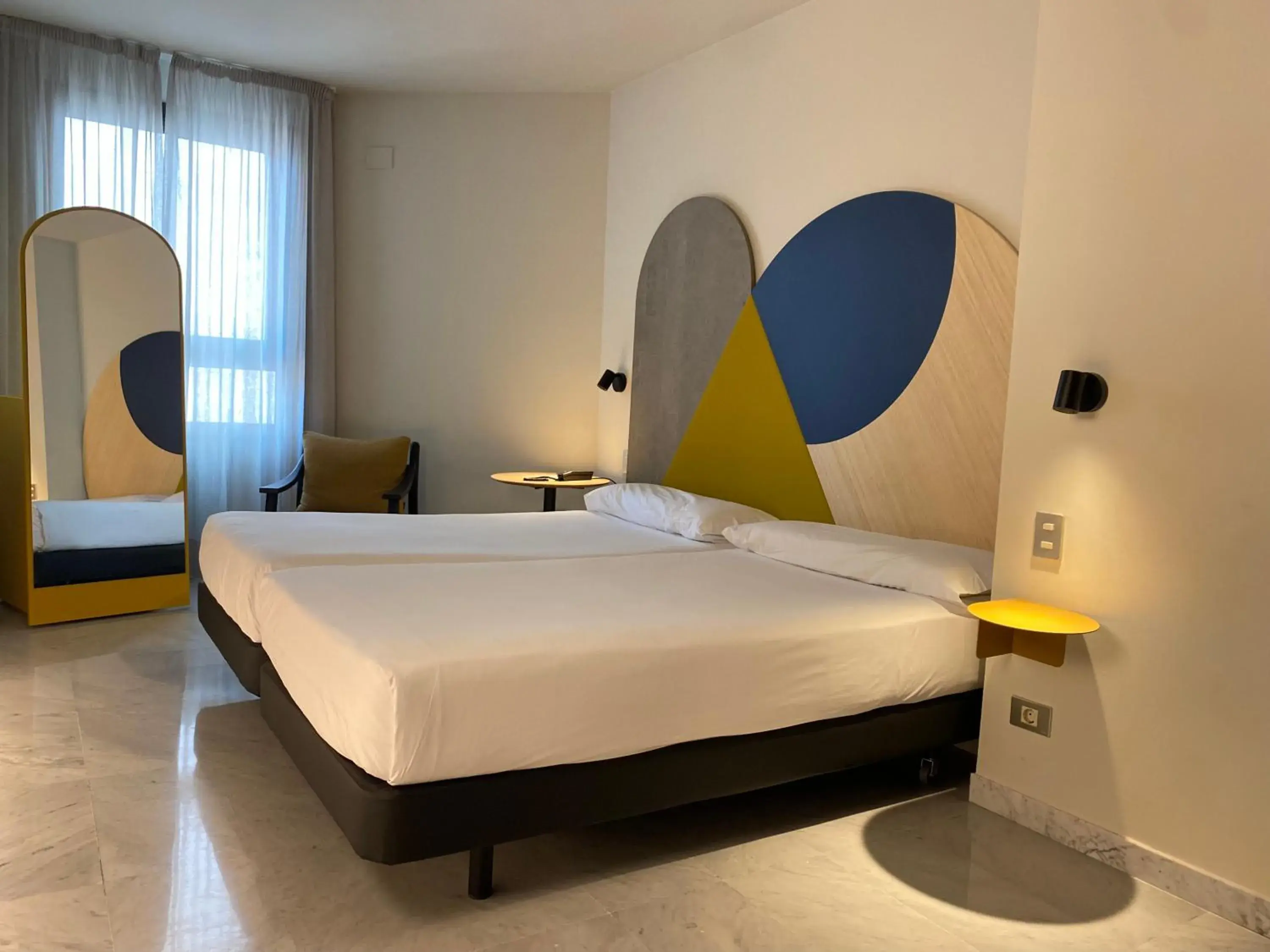 Bed in Onix Fira Bed in Onix Fira