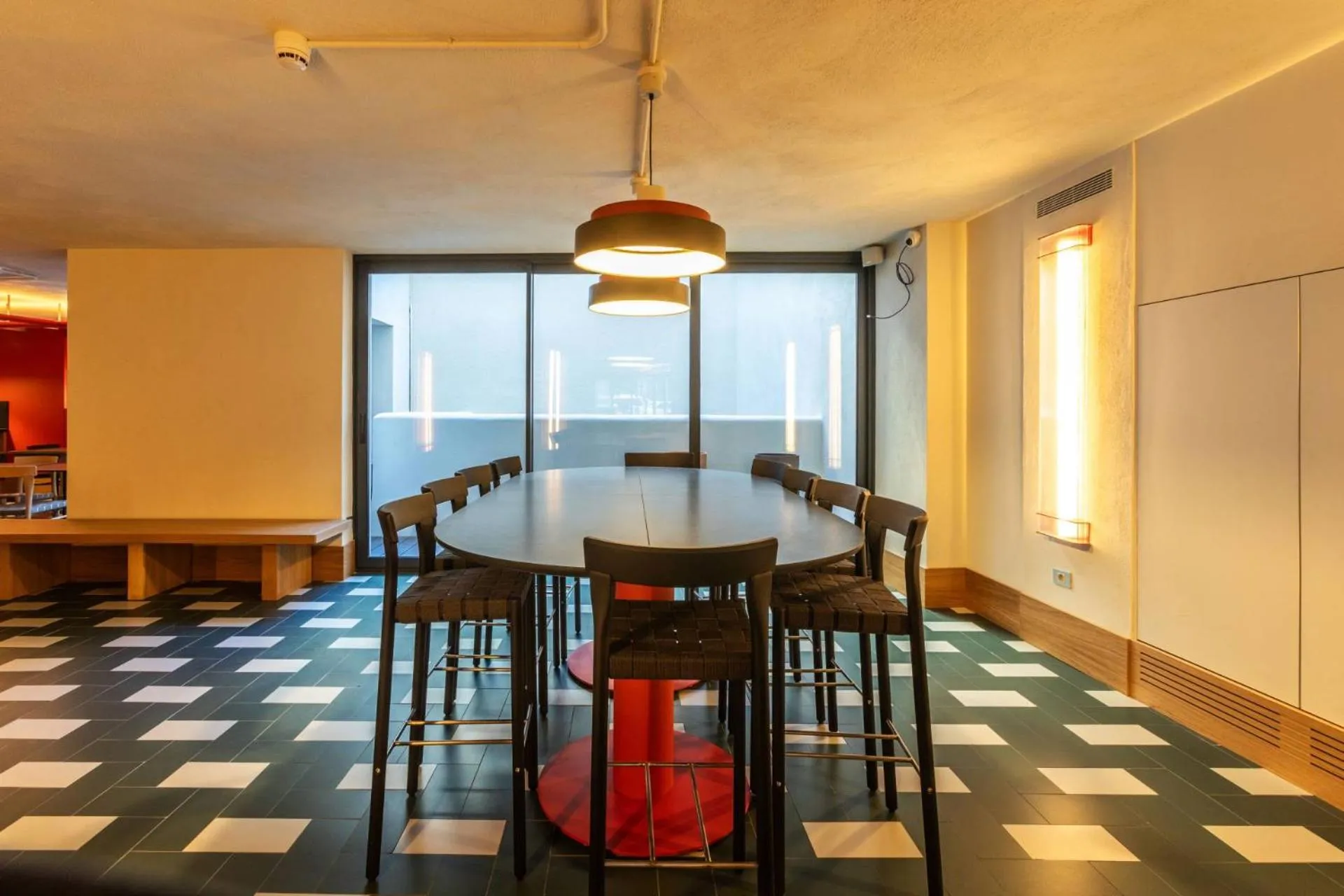 Dining area in Onix Fira