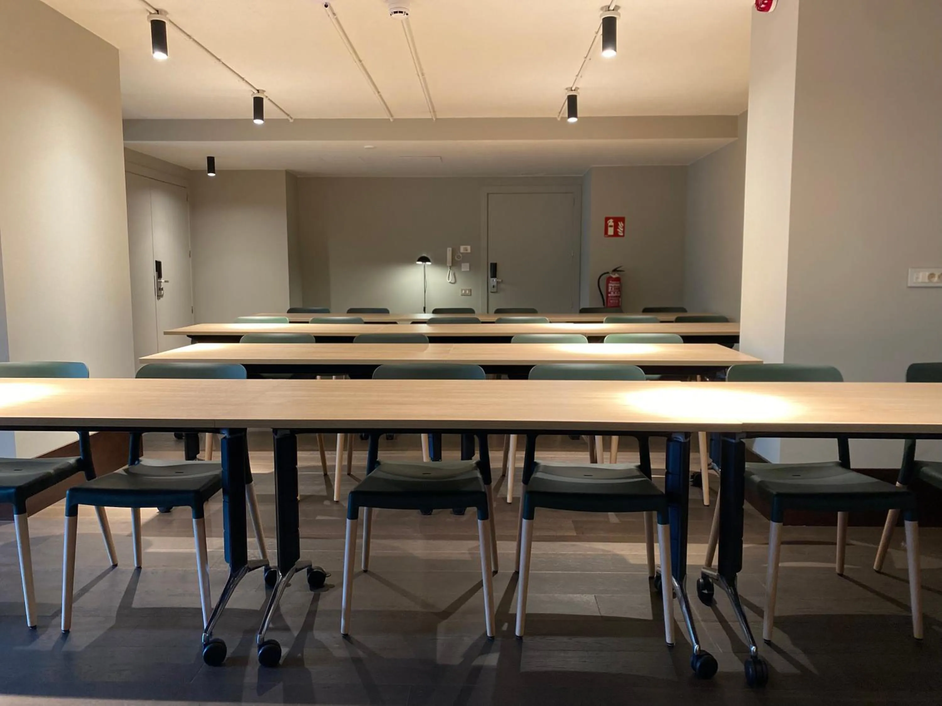 Meeting/conference room in Onix Fira