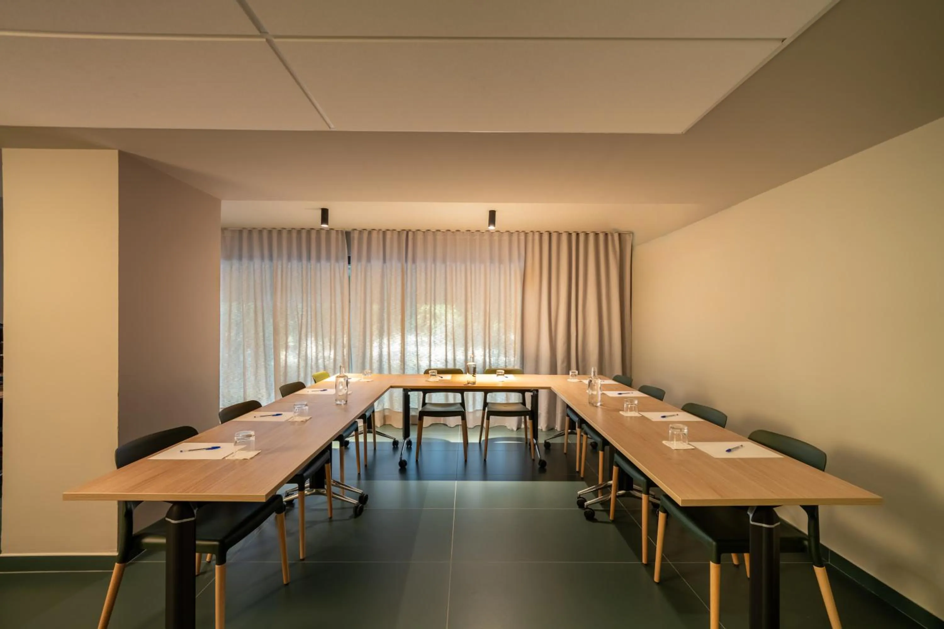 Meeting/conference room in Onix Fira