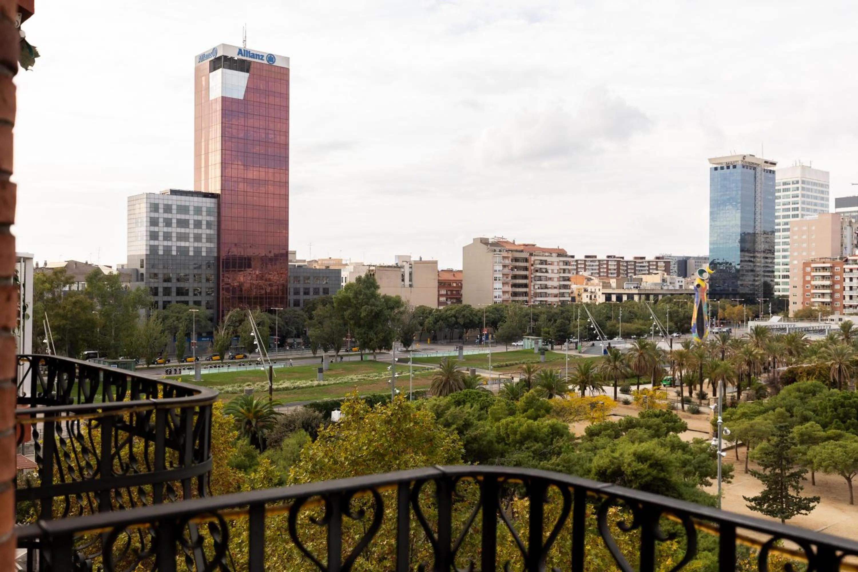 City view in Onix Fira