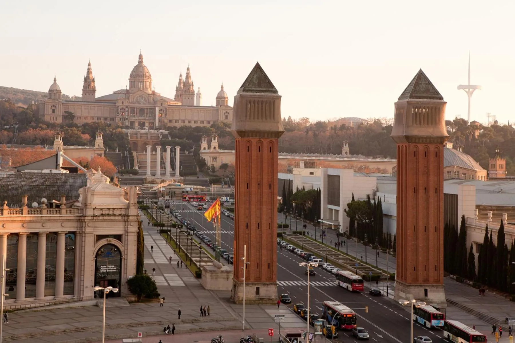 Nearby landmark in Onix Fira