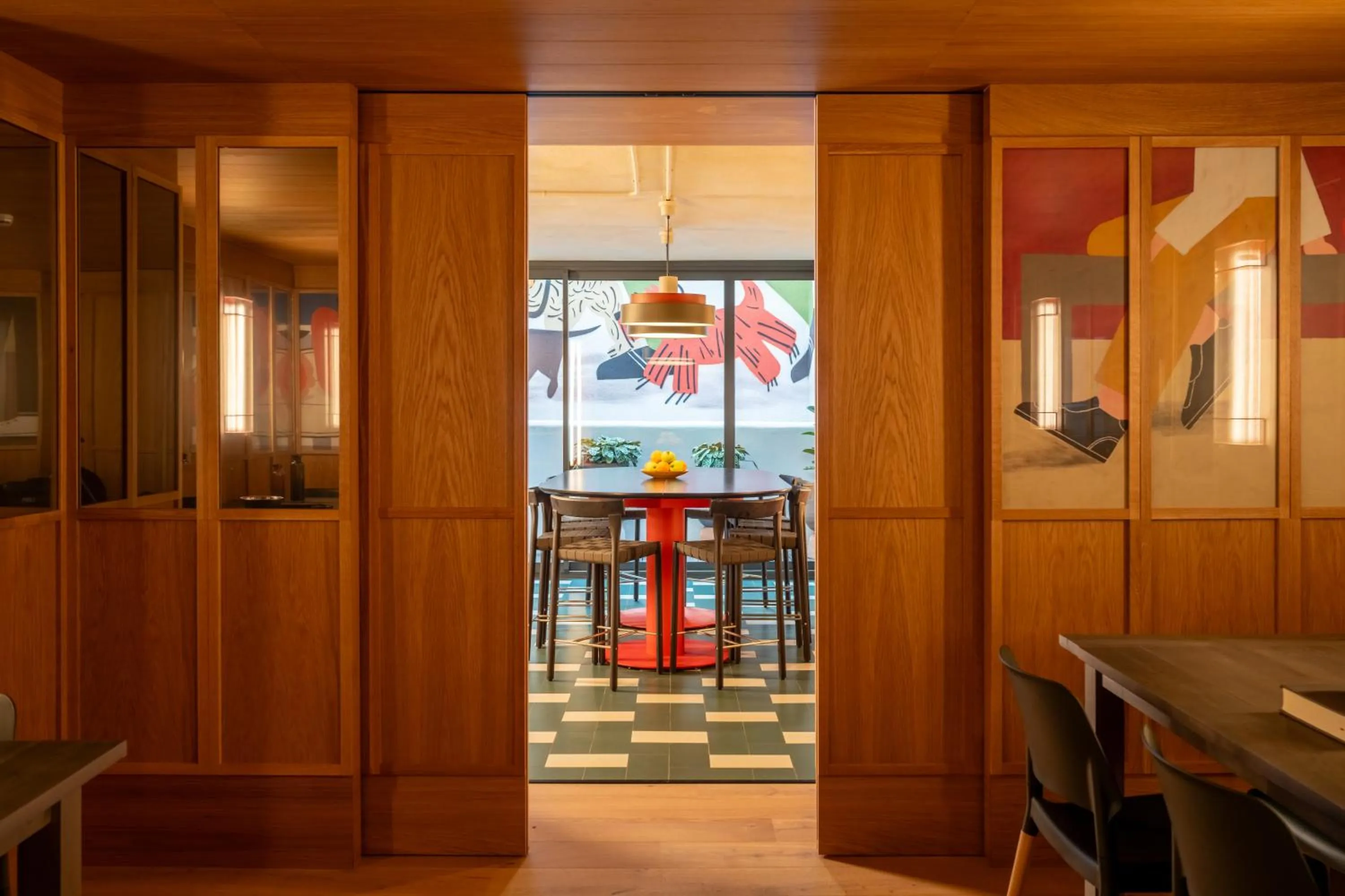 Property building in Onix Fira