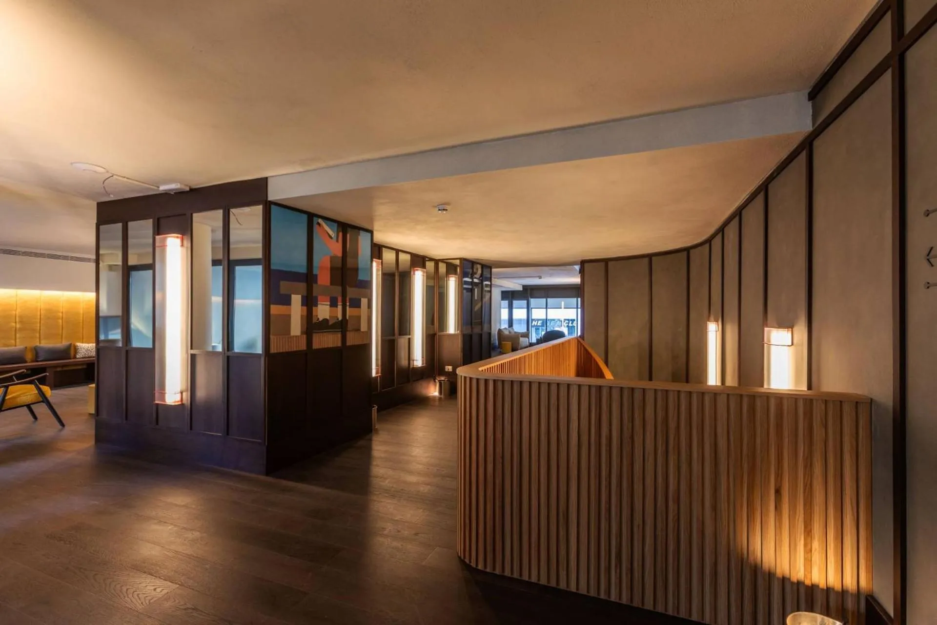 Area and facilities in Onix Fira