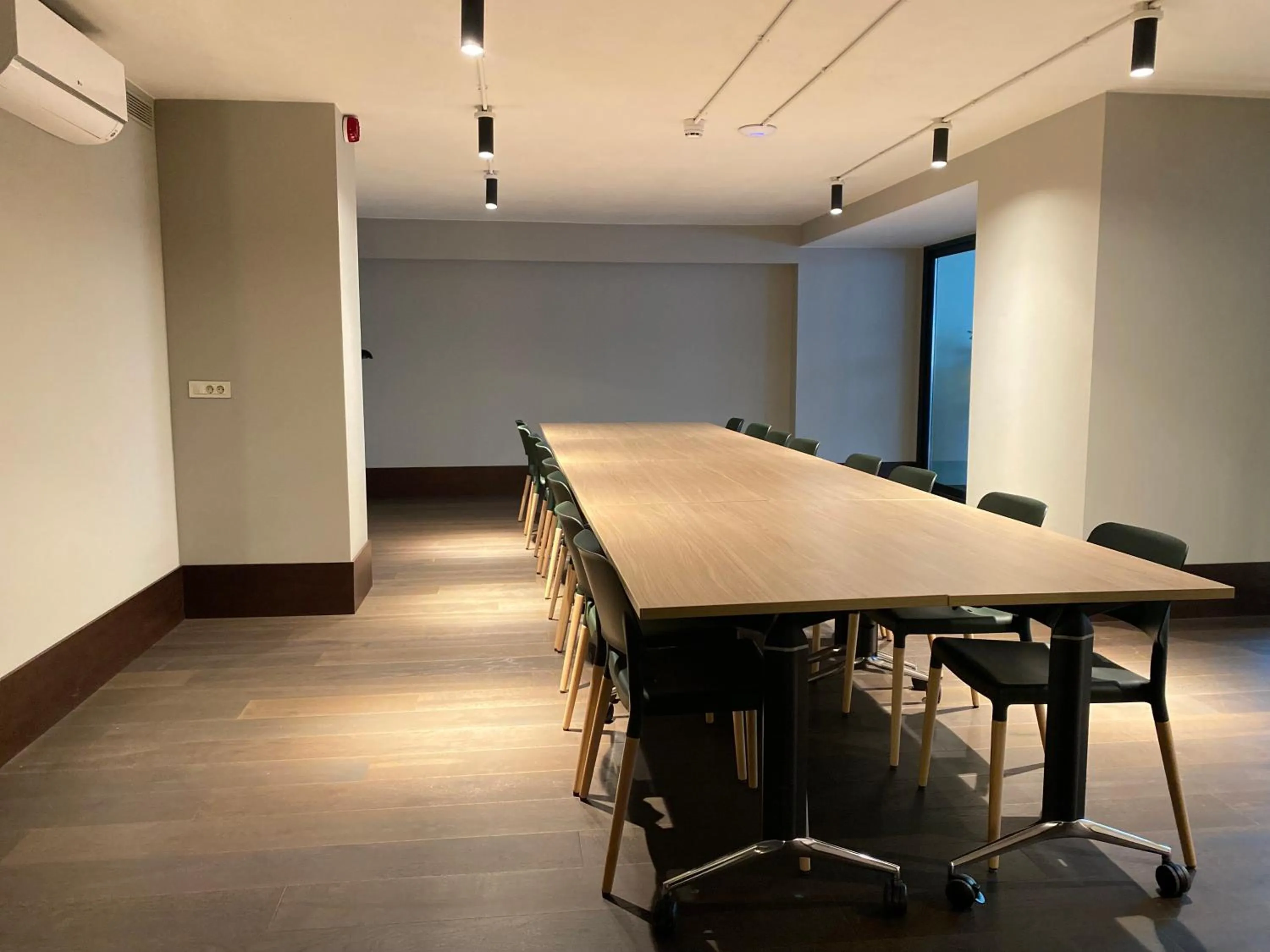 Meeting/conference room in Onix Fira