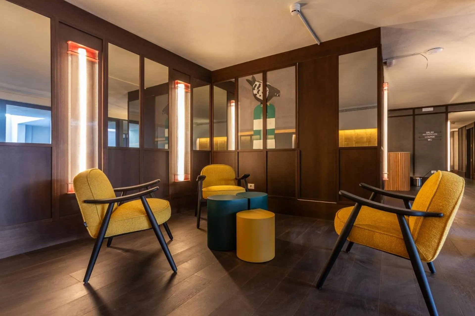 Seating area in Onix Fira