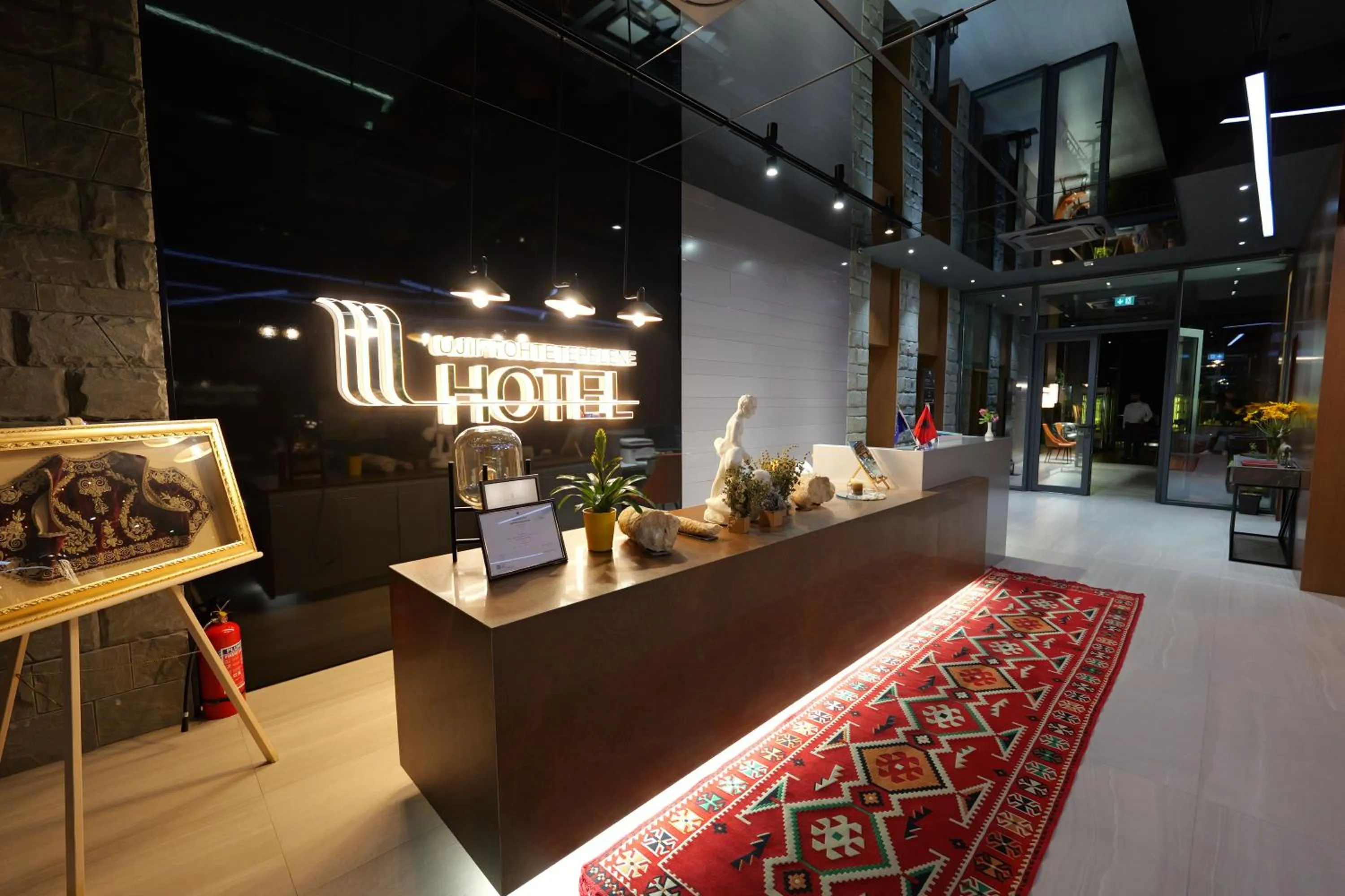 Seating area in Hotel Uji Ftohte Tepelene