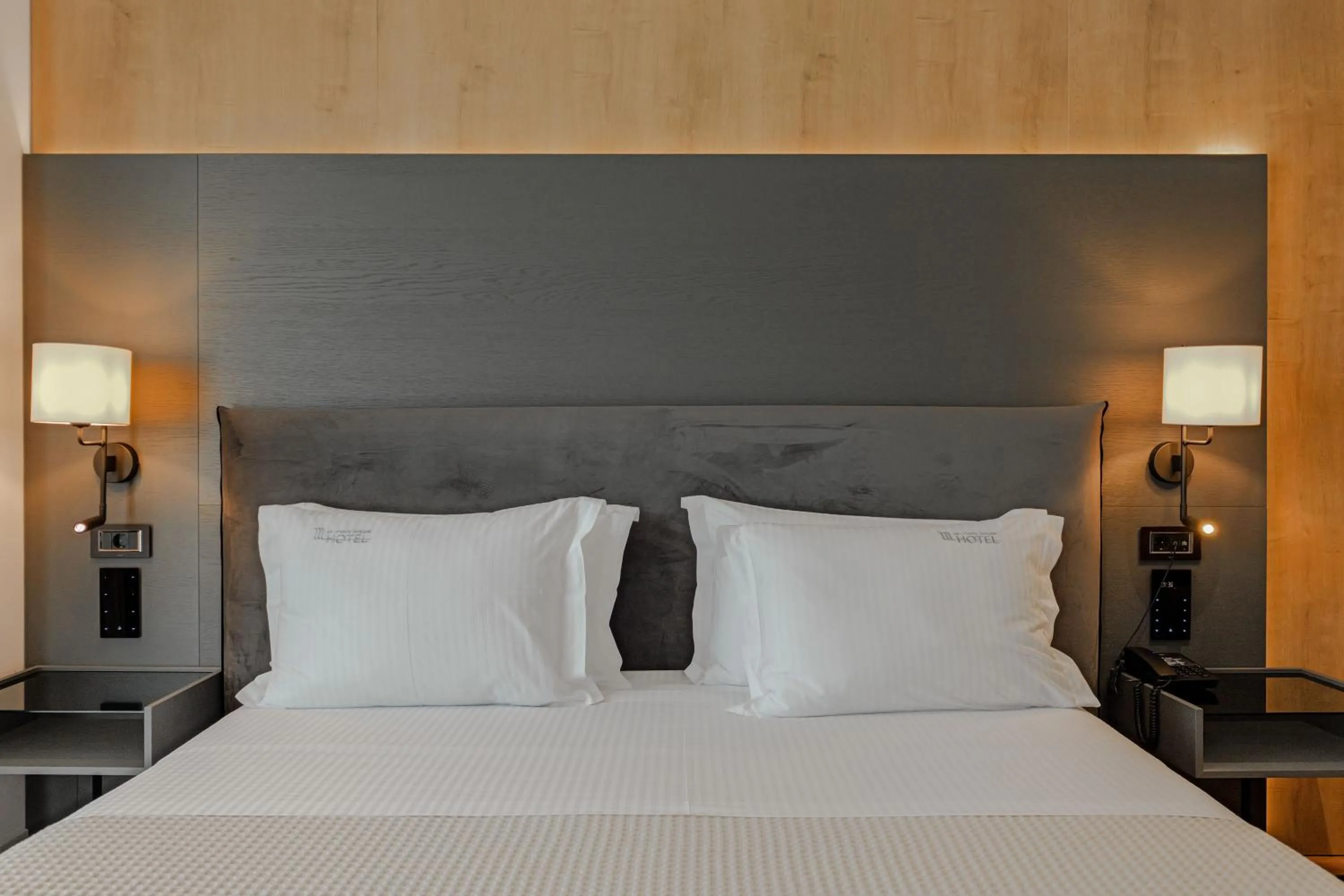 Bed in Hotel Uji Ftohte Tepelene