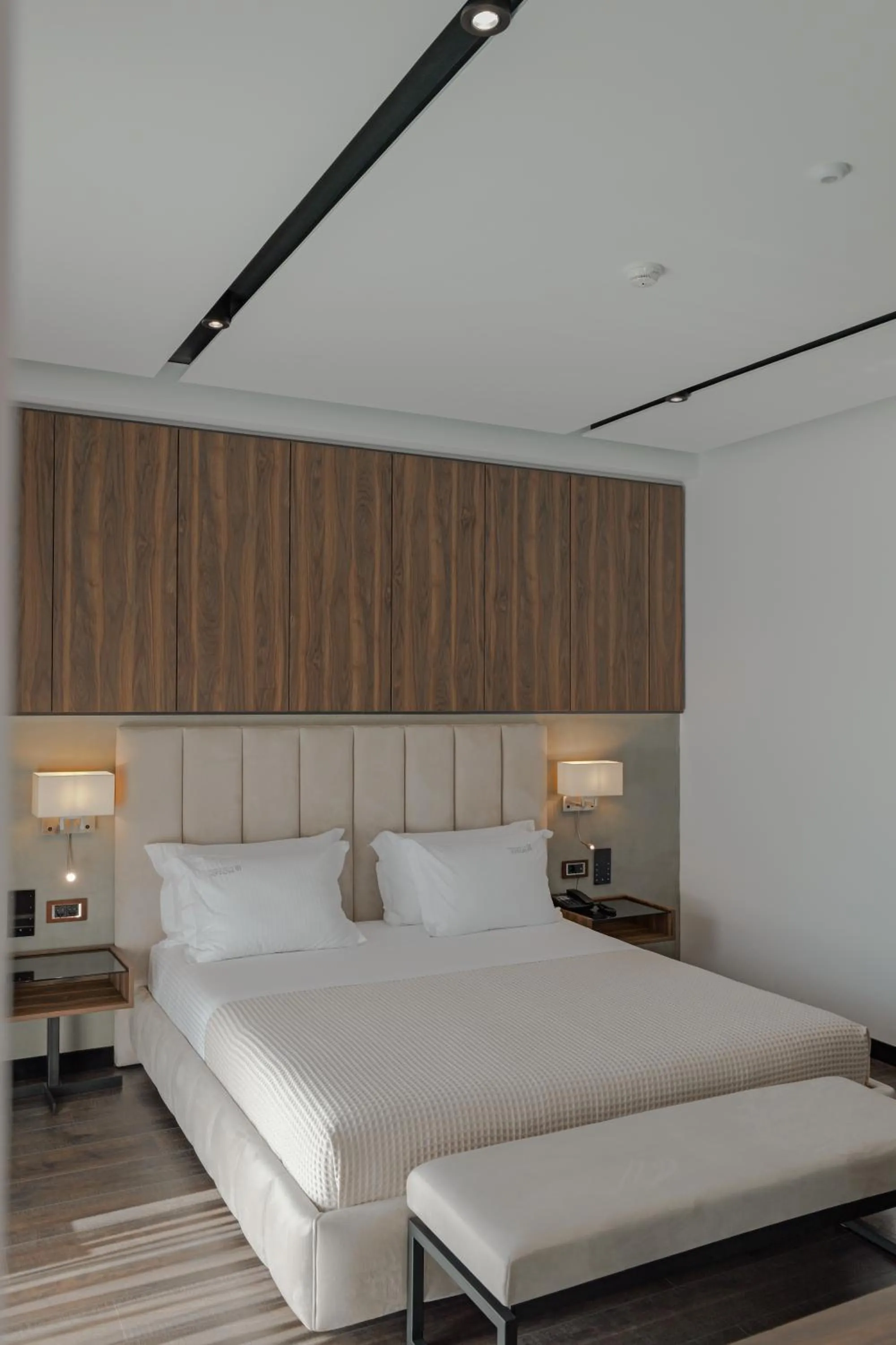 Bed in Hotel Uji Ftohte Tepelene