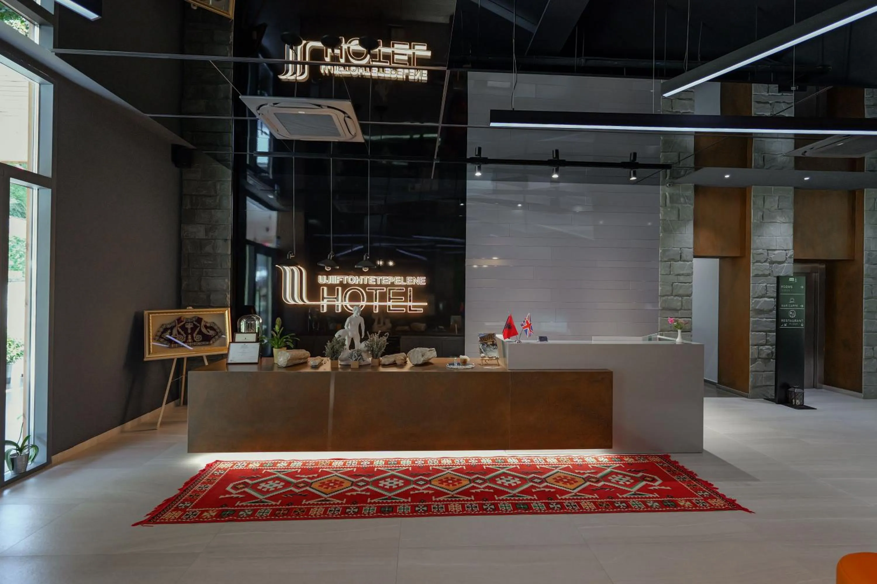 Lobby or reception in Hotel Uji Ftohte Tepelene