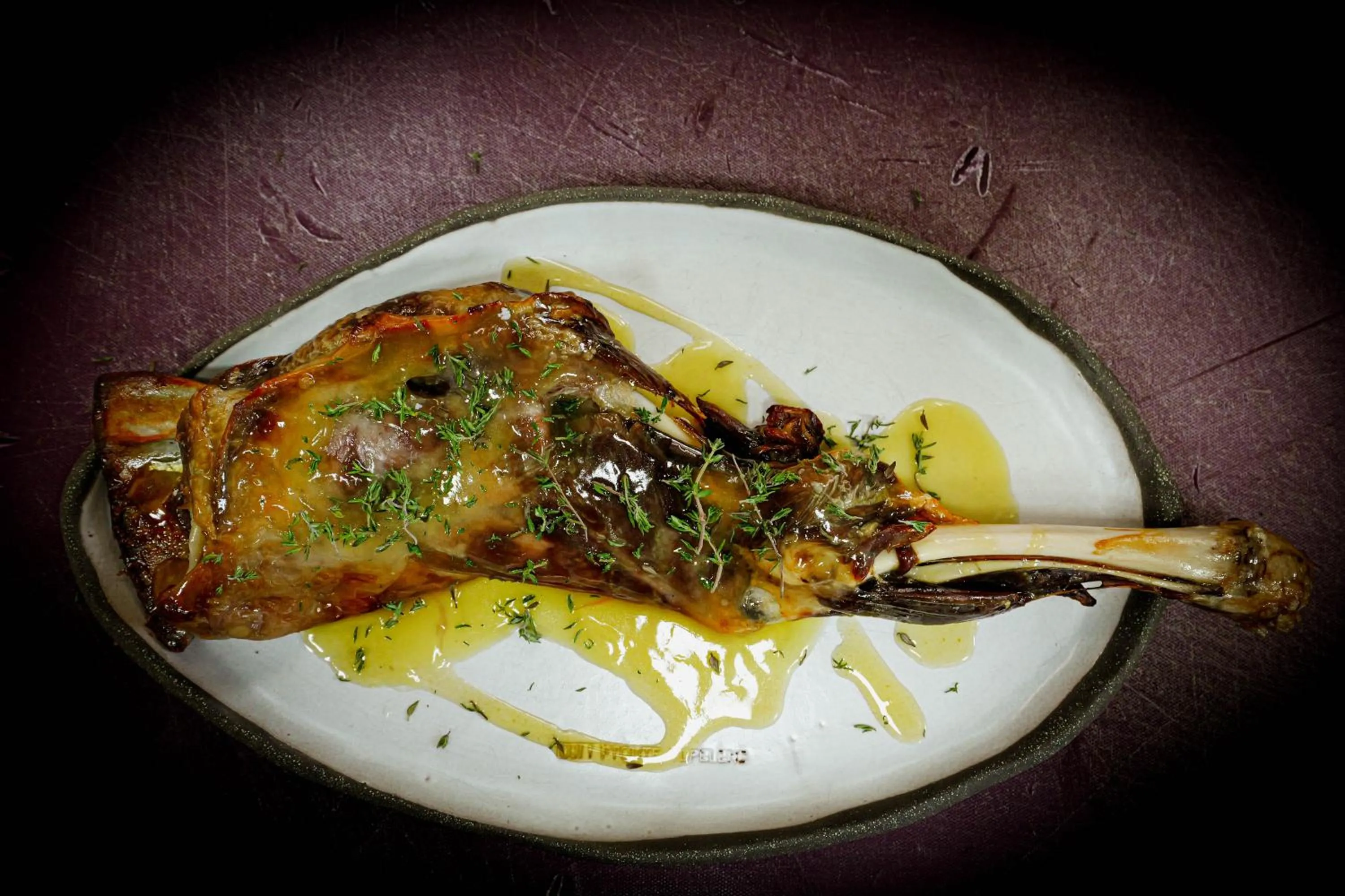 Food and drinks in Hotel Uji Ftohte Tepelene