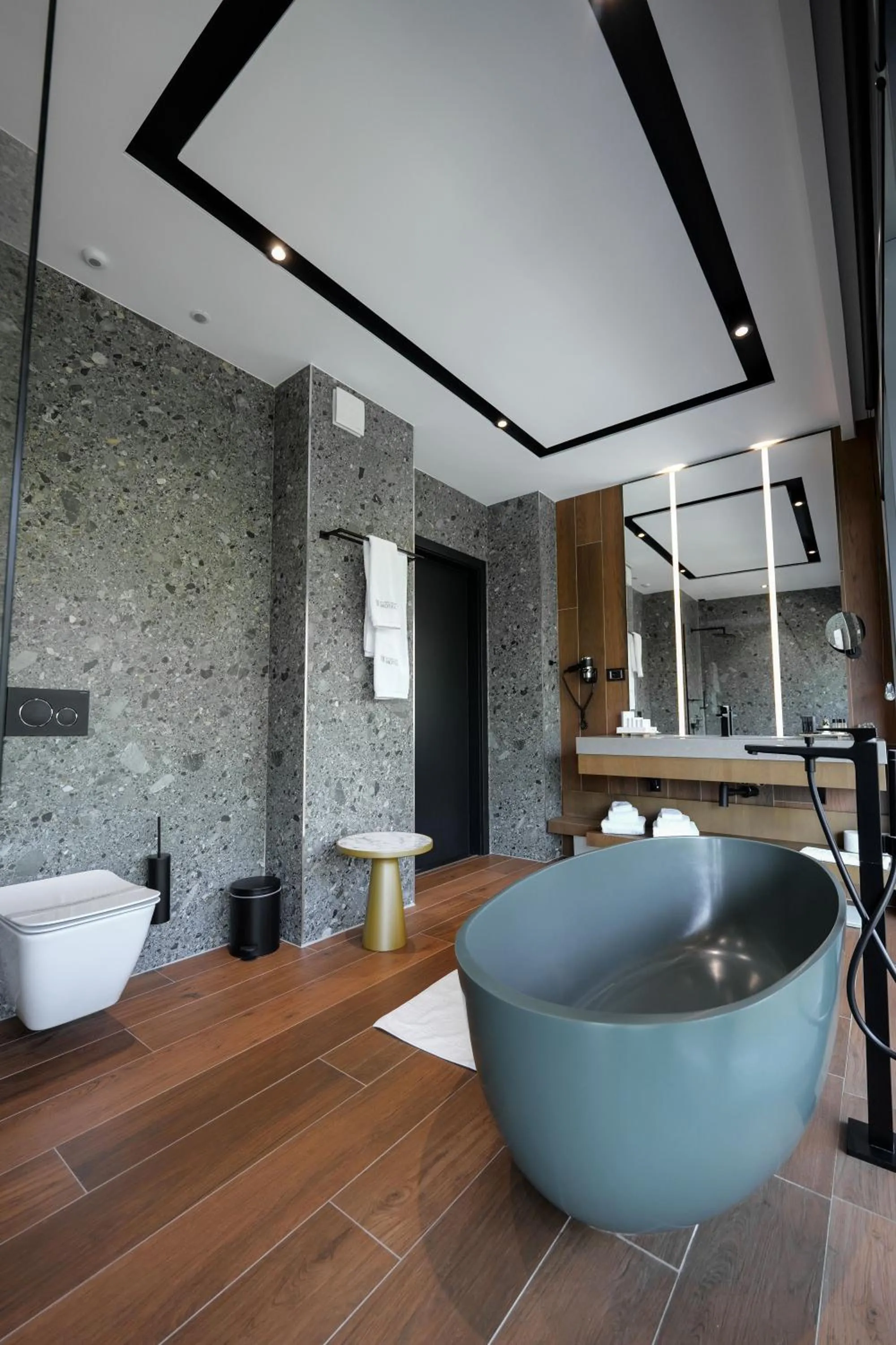 Toilet in Hotel Uji Ftohte Tepelene