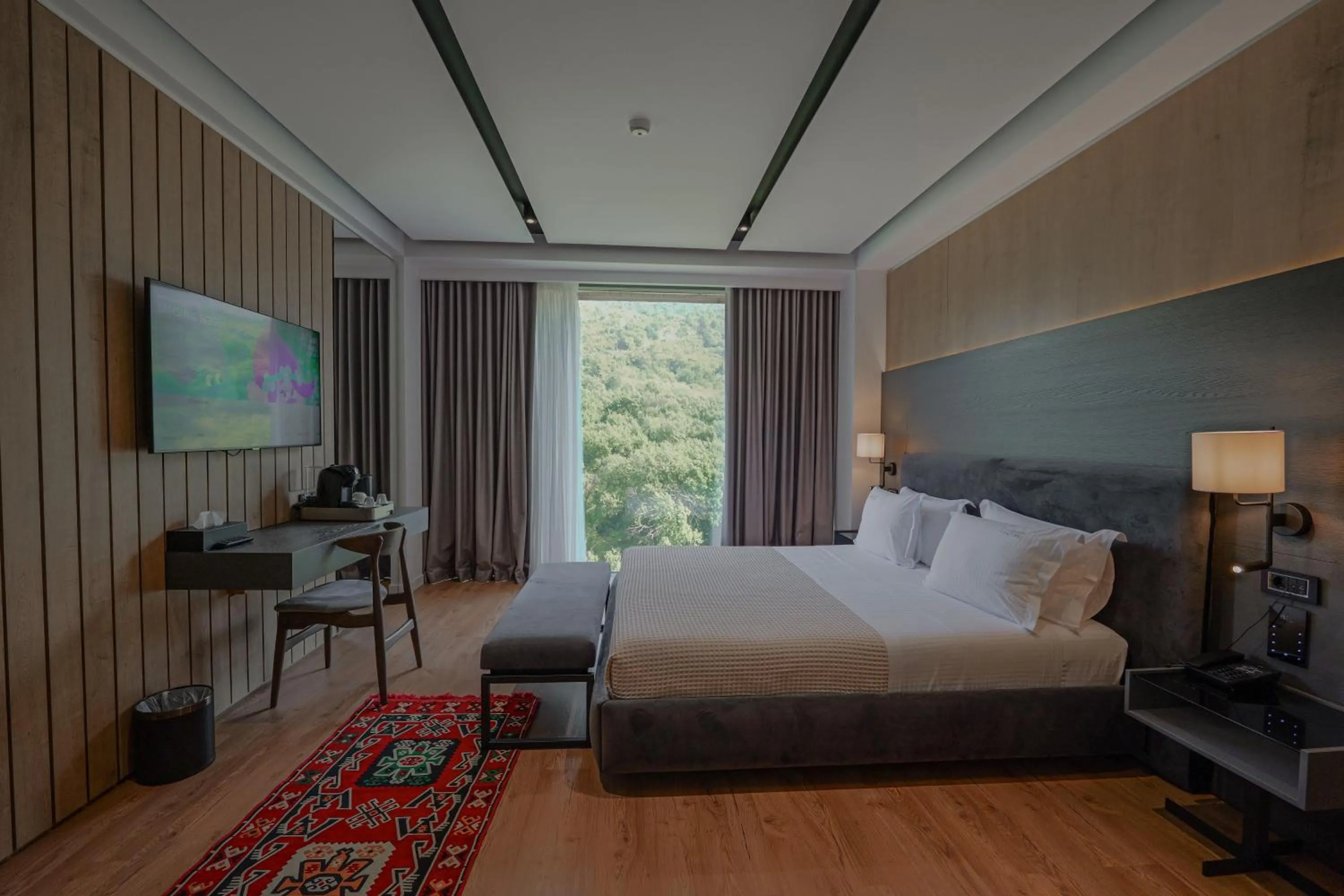 Bed in Hotel Uji Ftohte Tepelene