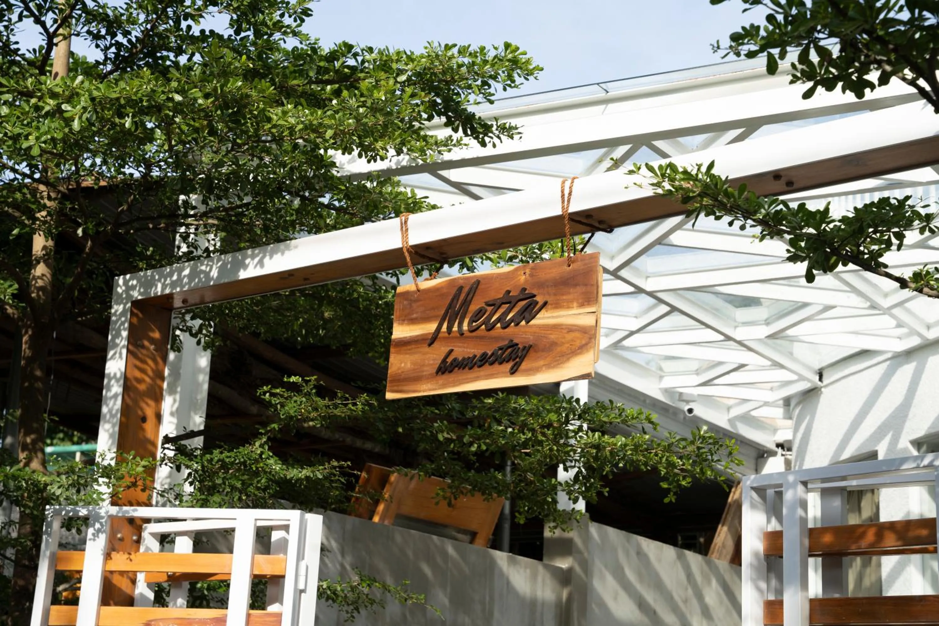 Logo/Certificate/Sign in Metta Homestay Hue