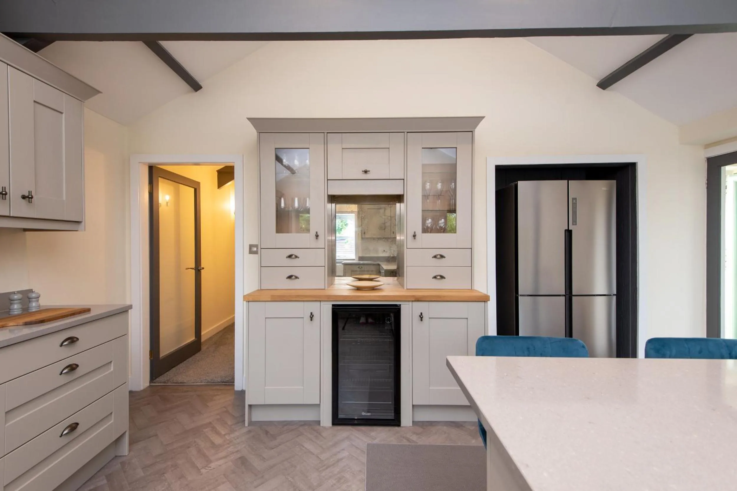 Kitchen or kitchenette in East Farm Cottage