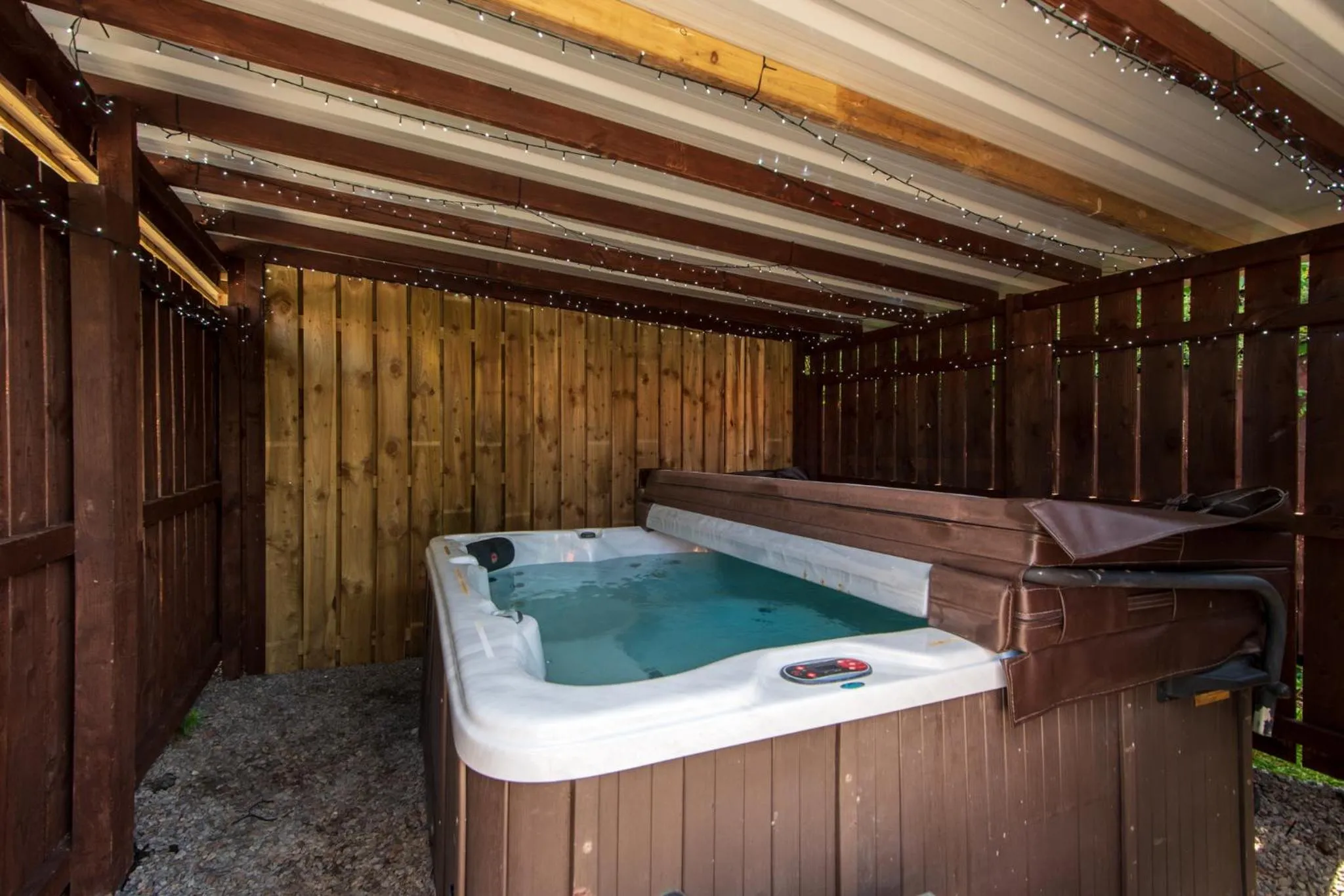 Hot Tub in East Farm Cottage