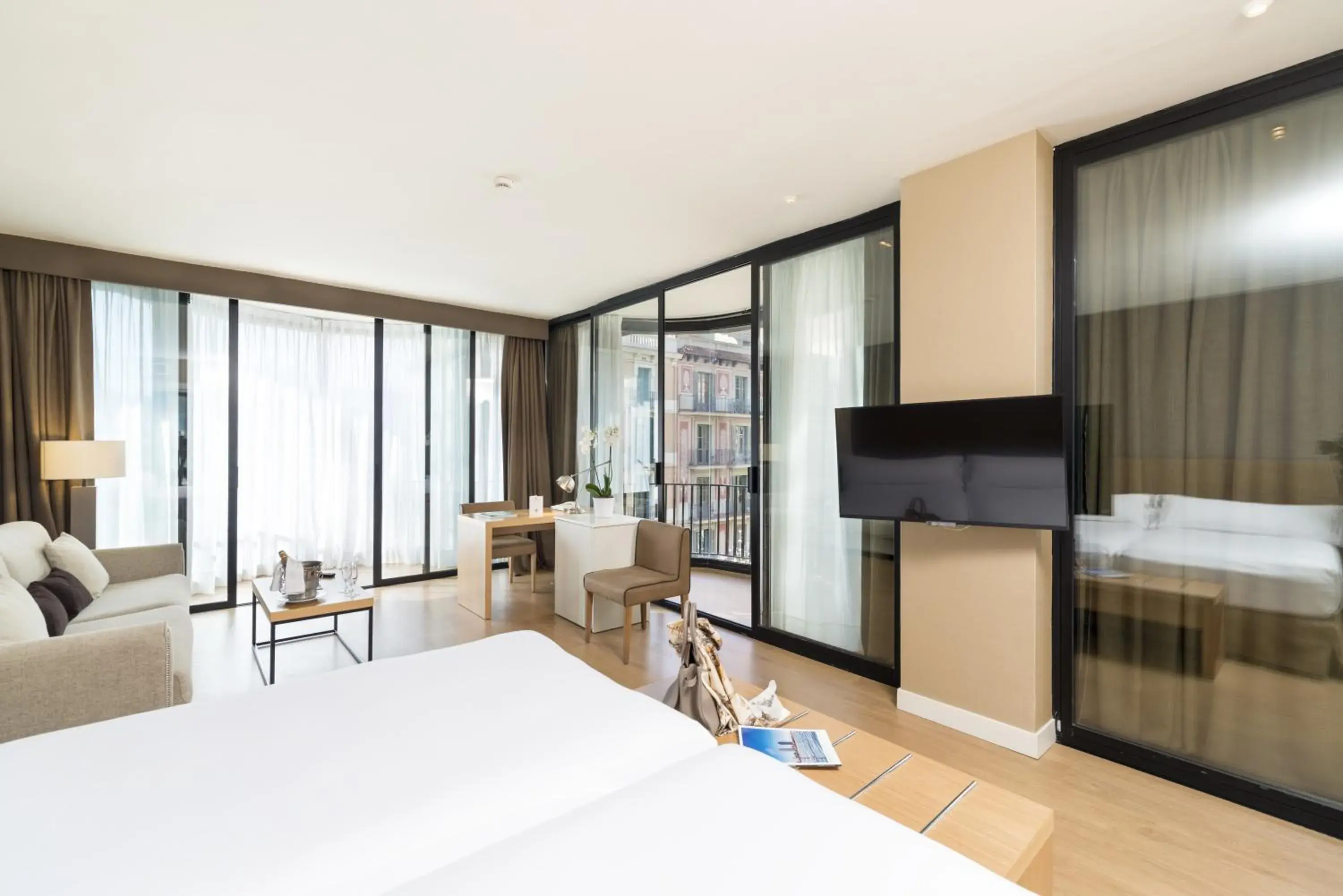 Photo of the whole room, Bed in Guitart Grand Passage Photo of the whole room, Bed in Guitart Grand Passage