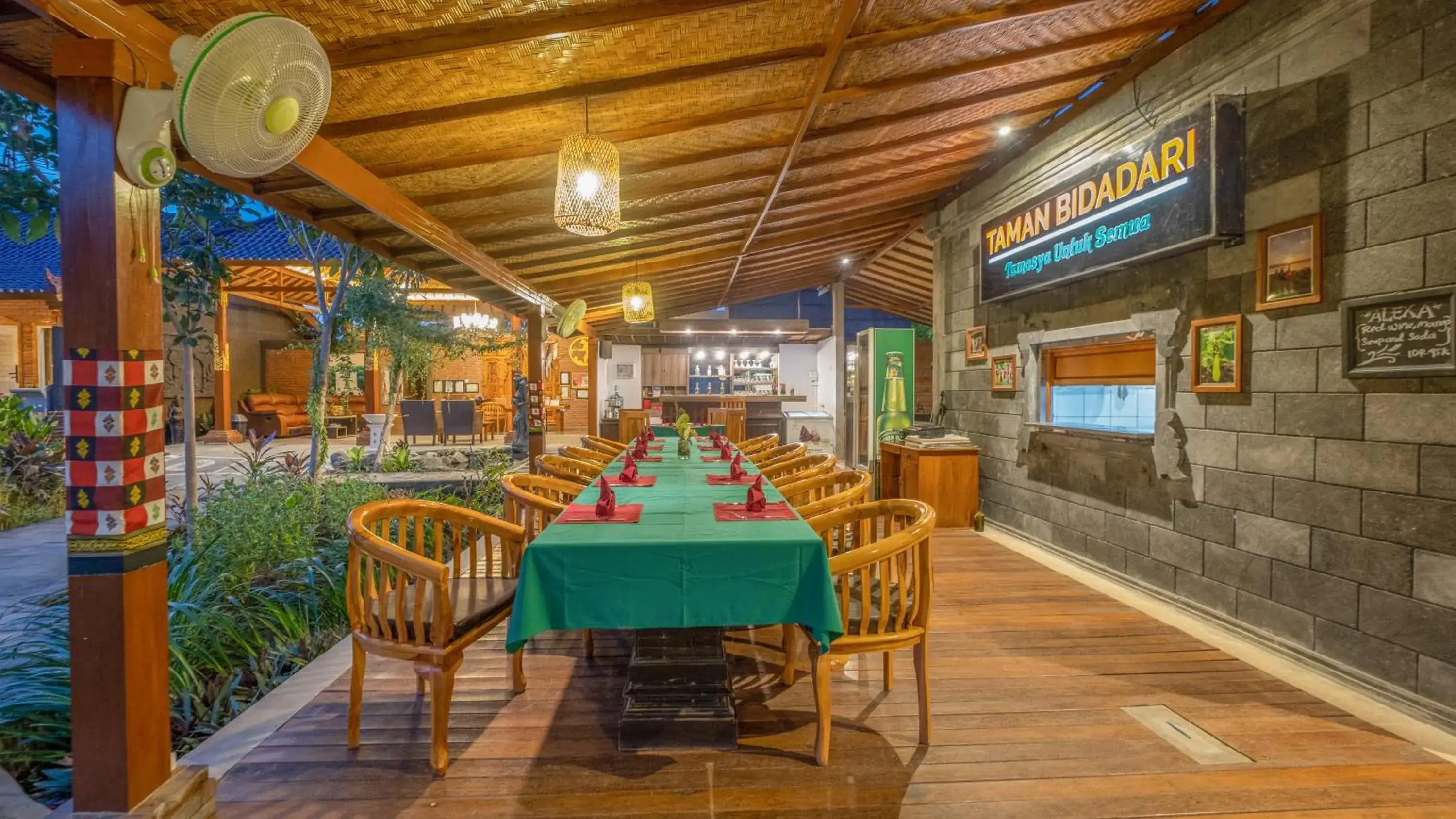 Restaurant/places to eat in Taman Bidadari Eco Wellness Restaurant/places to eat in Taman Bidadari Eco Wellness