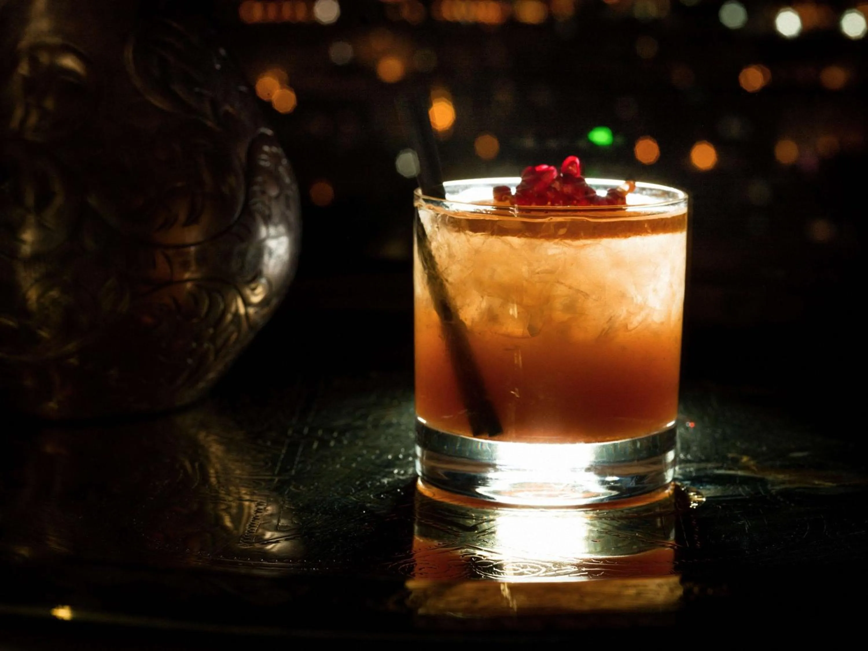 Lounge or bar in Alhambra Palace Hotel