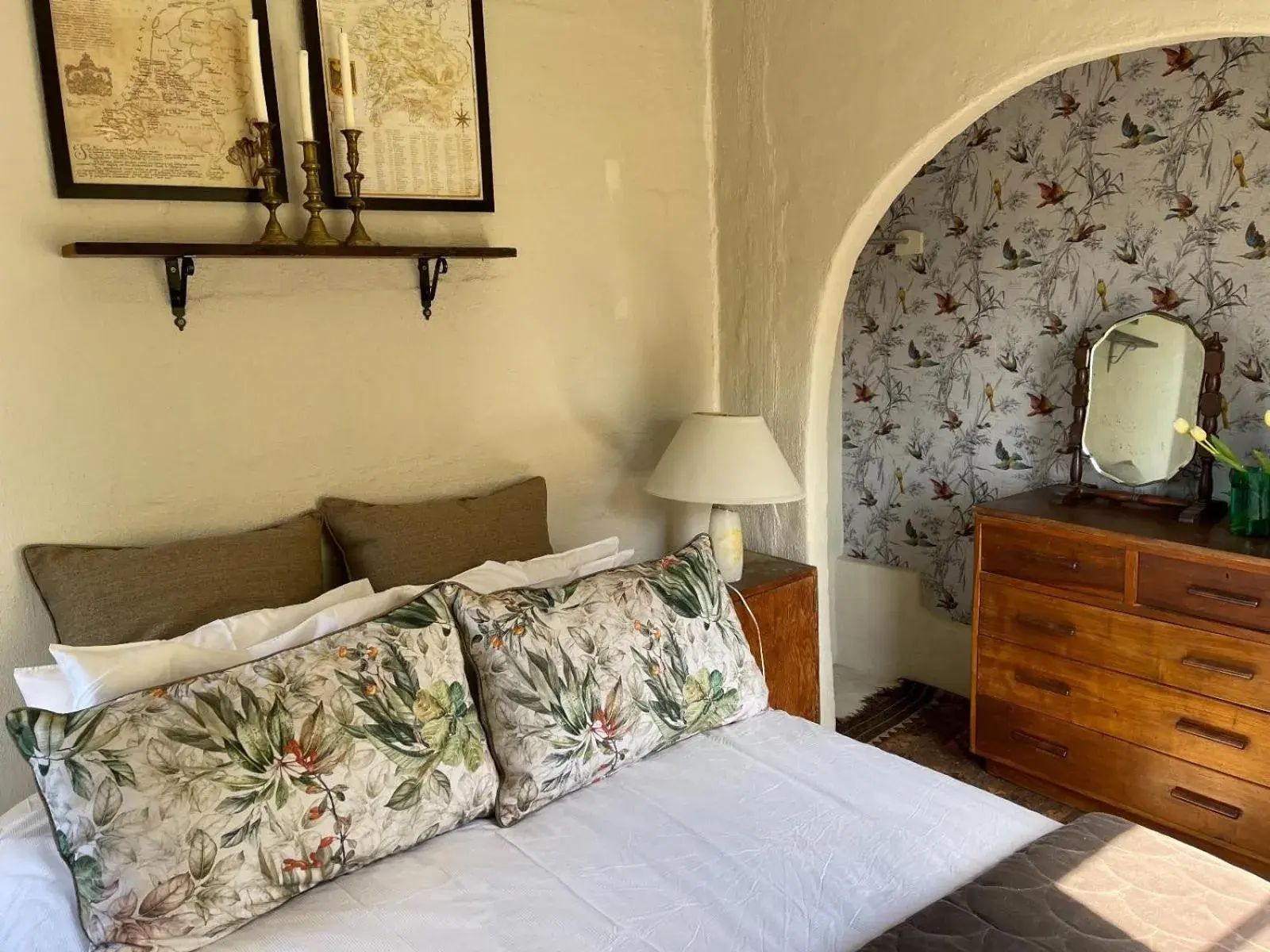 Comfort Cottage in A Bird Cage Stay & Cottage Comfort Cottage in A Bird Cage Stay & Cottage