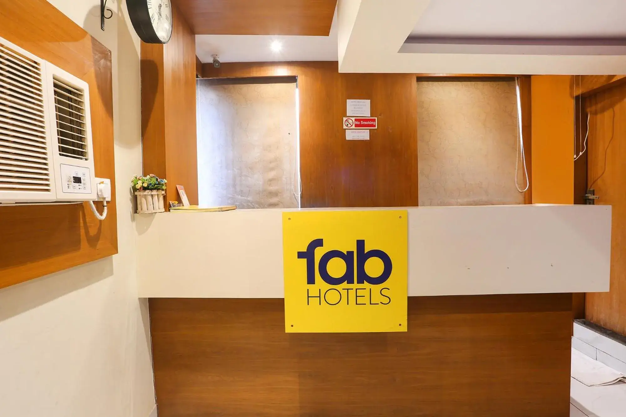 Lobby or reception in FabHotel West inn - Nr Mumbai International Airport Lobby or reception in FabHotel West inn - Nr Mumbai International Airport