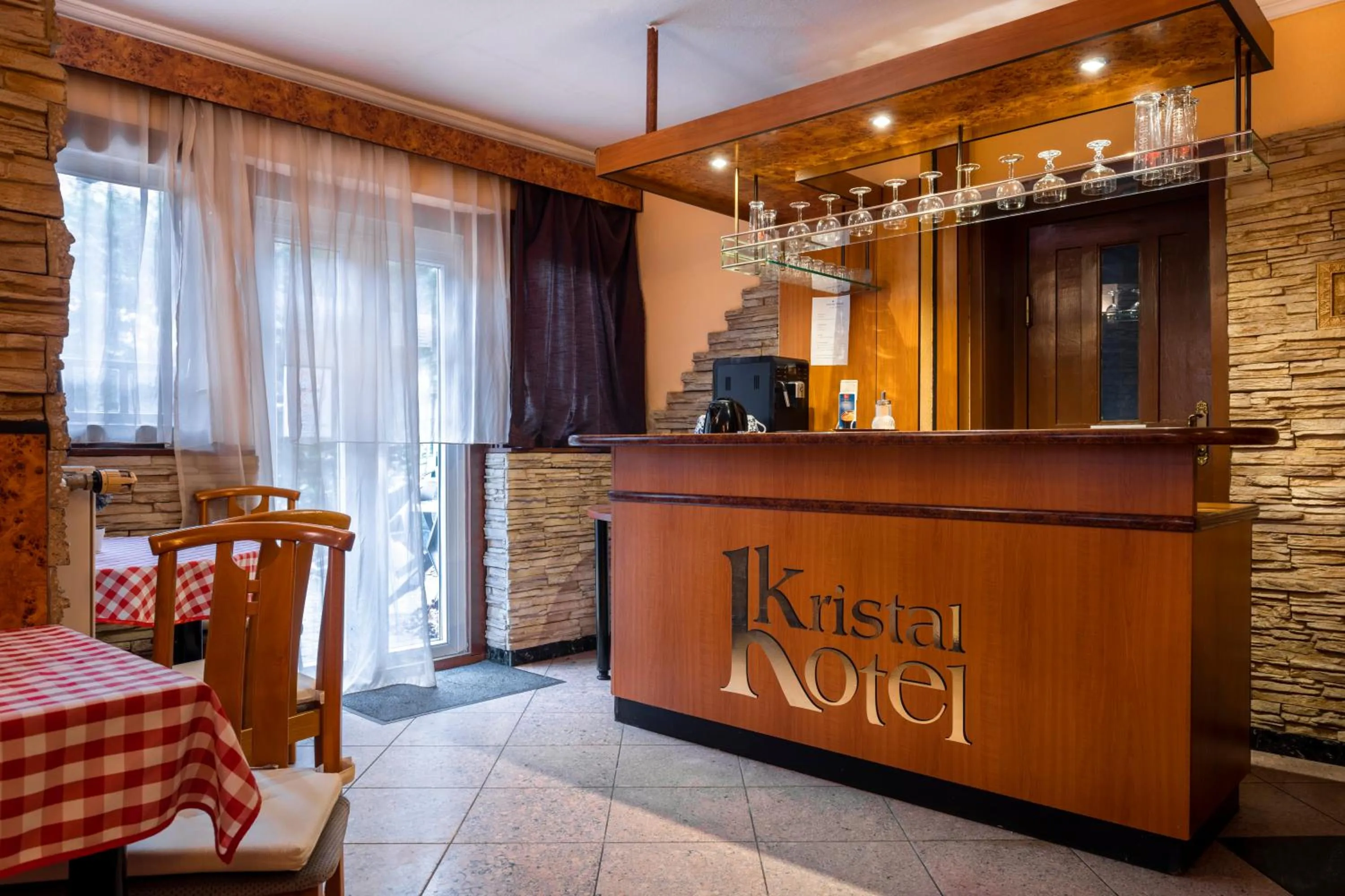 Restaurant/places to eat in Hotel Kristal Gellért Hill