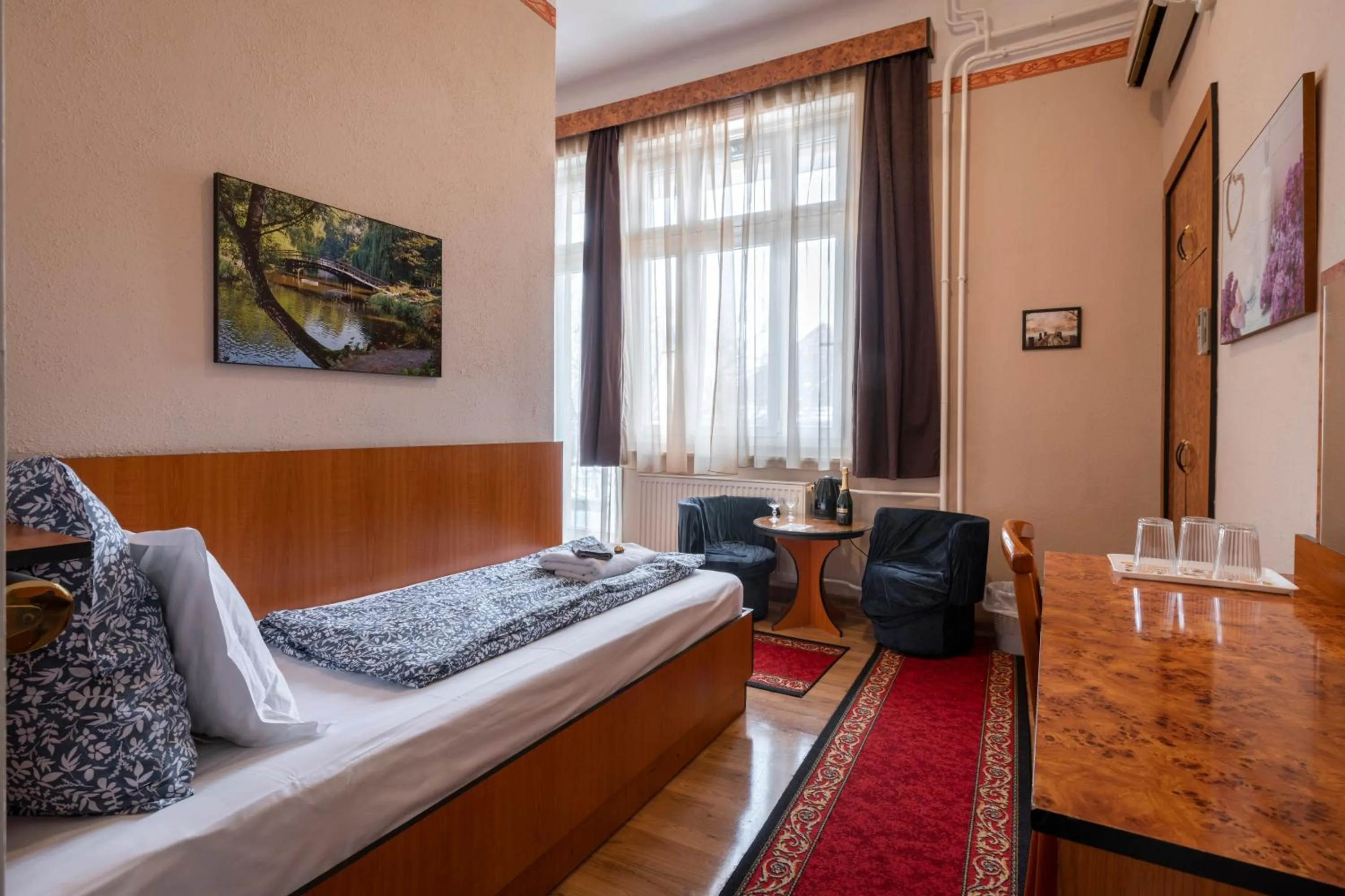 Photo of the whole room in Hotel Kristal Gellért Hill