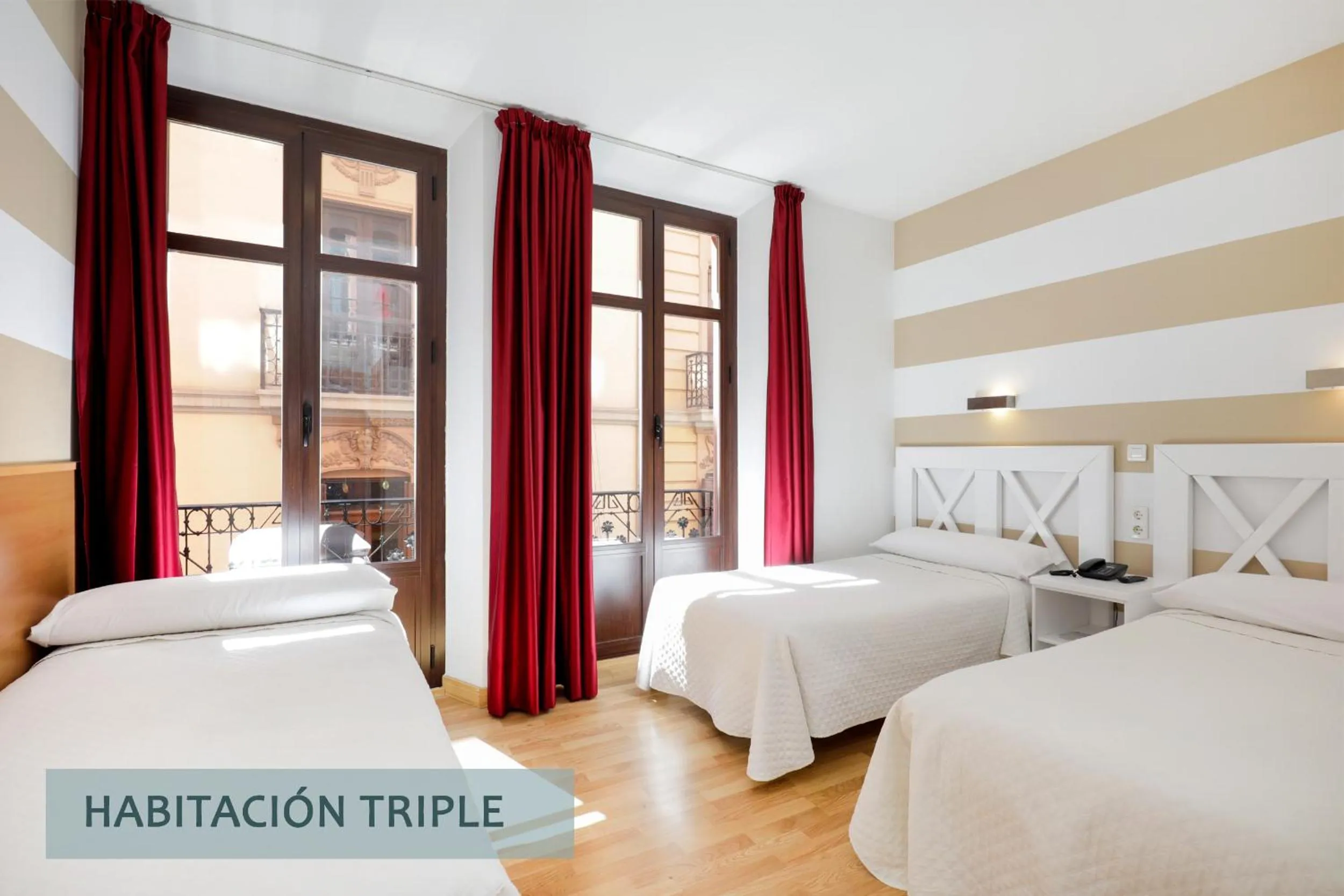 Photo of the whole room, Bed in Atenas Granada