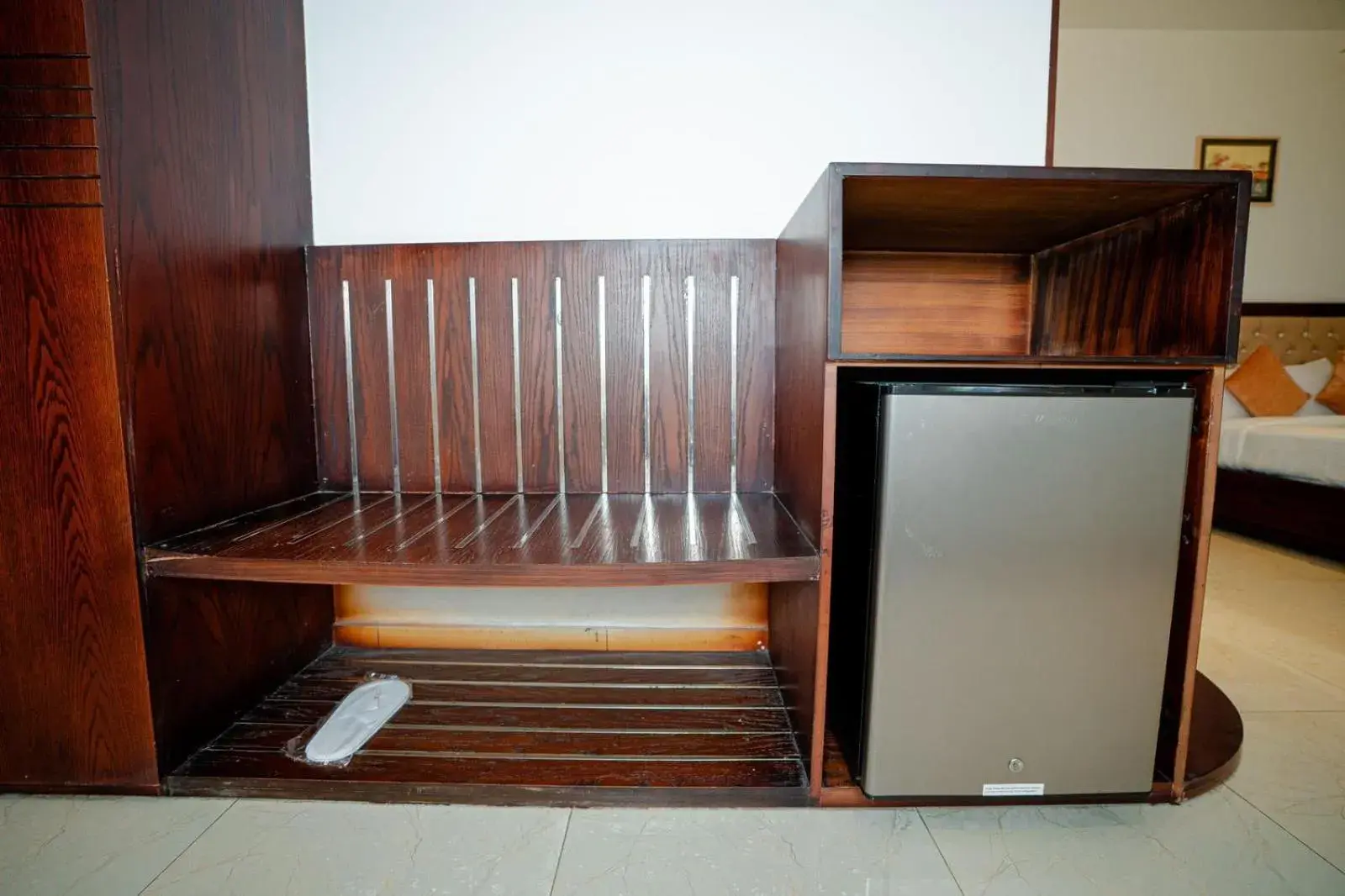 Photo of the whole room, Bed in Royal Raj Hotel Photo of the whole room, Bed in Royal Raj Hotel