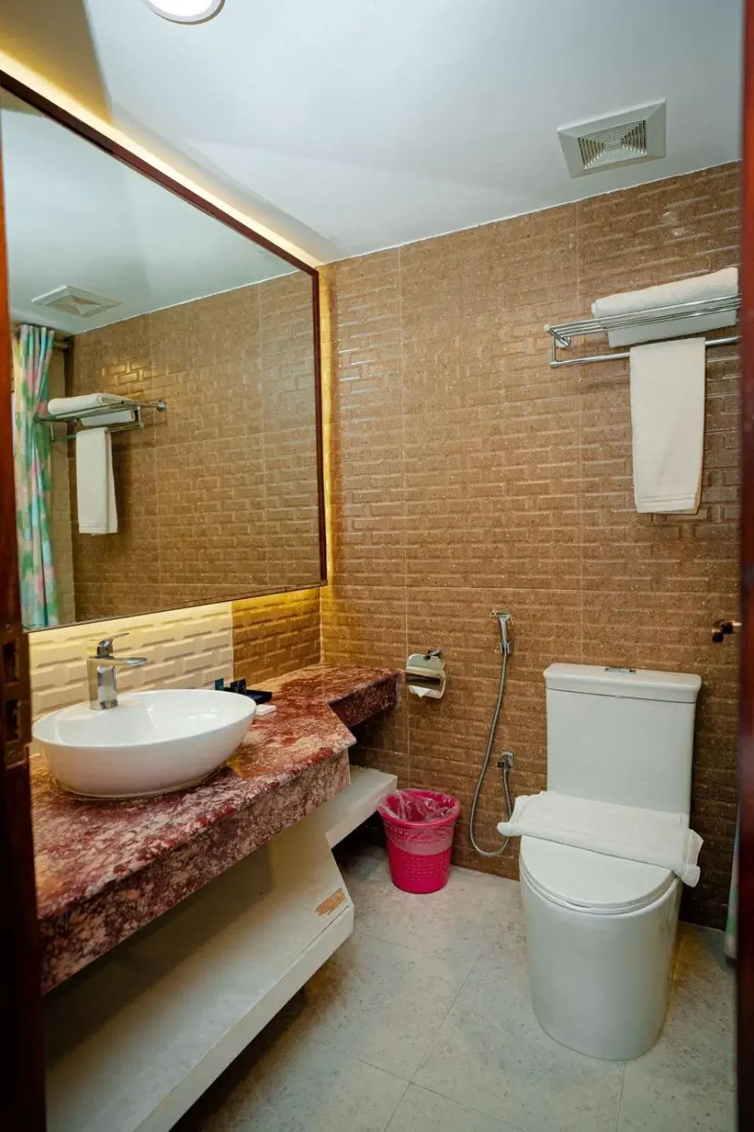 Shower in Royal Raj Hotel Shower in Royal Raj Hotel