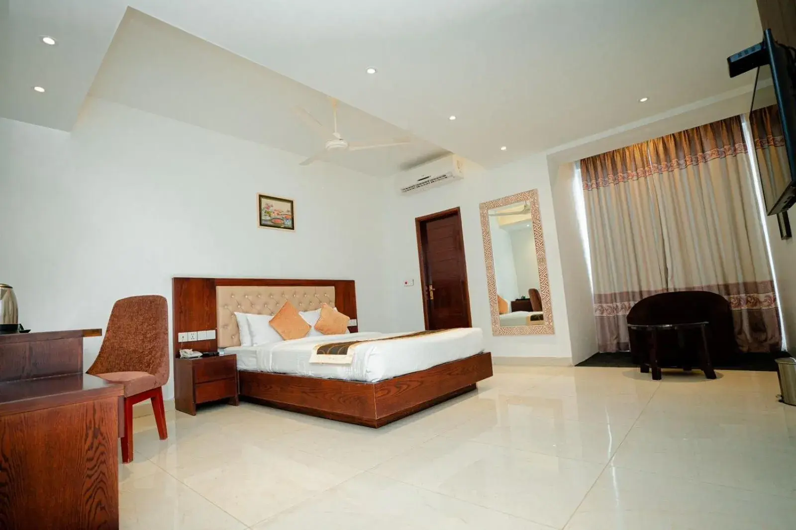 Bed in Royal Raj Hotel Bed in Royal Raj Hotel