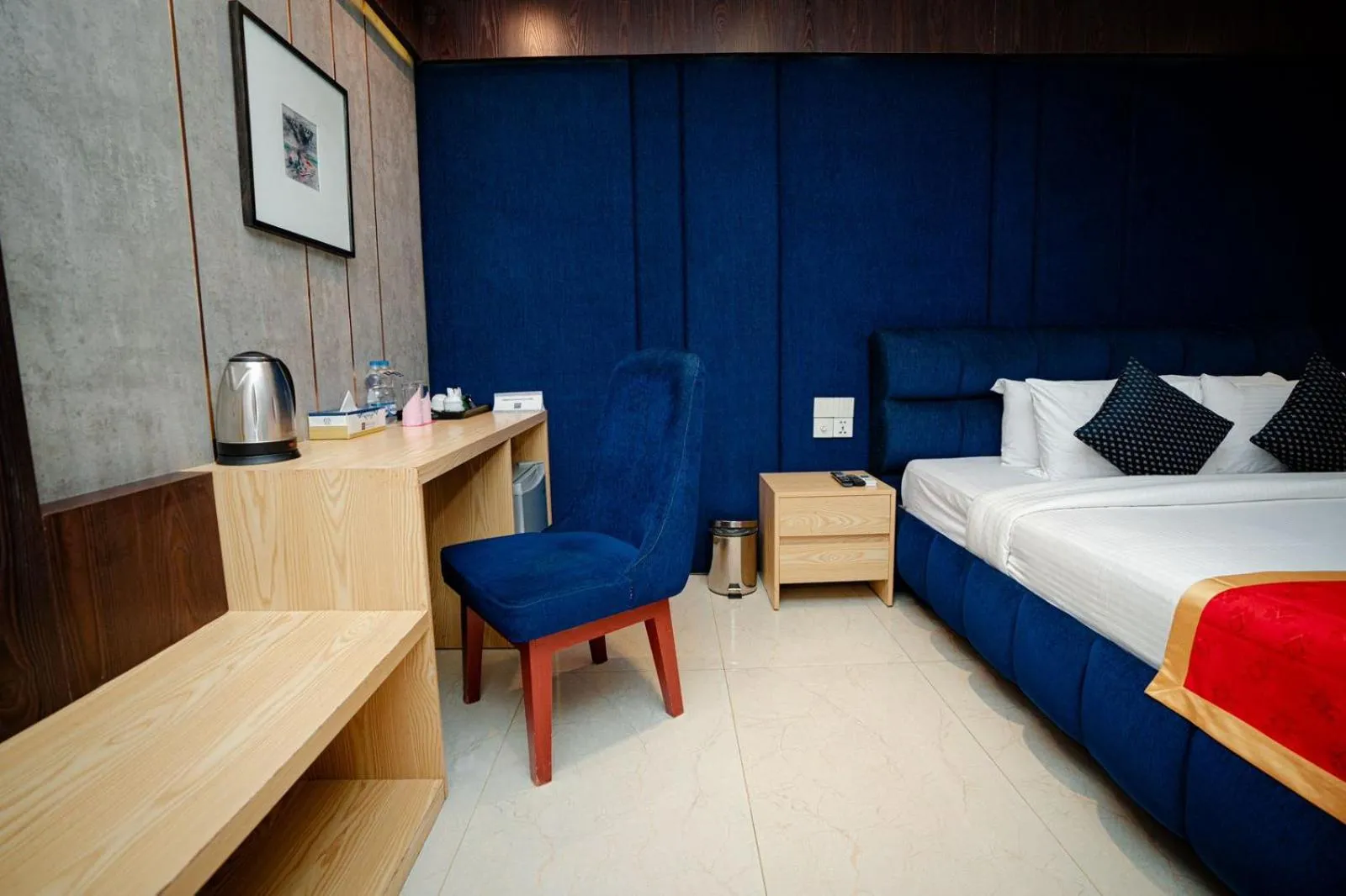 Bed in Royal Raj Hotel