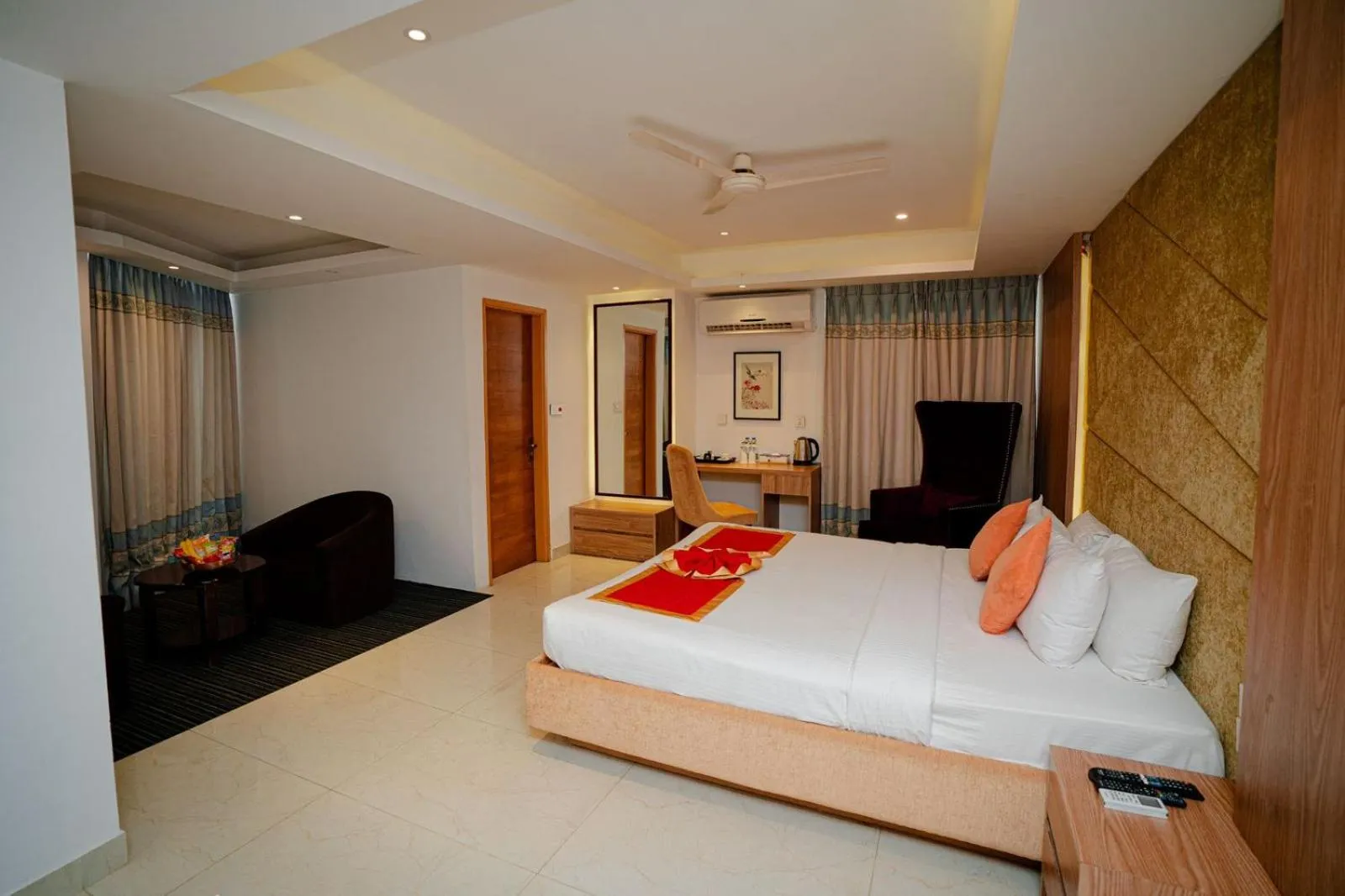 Bed in Royal Raj Hotel