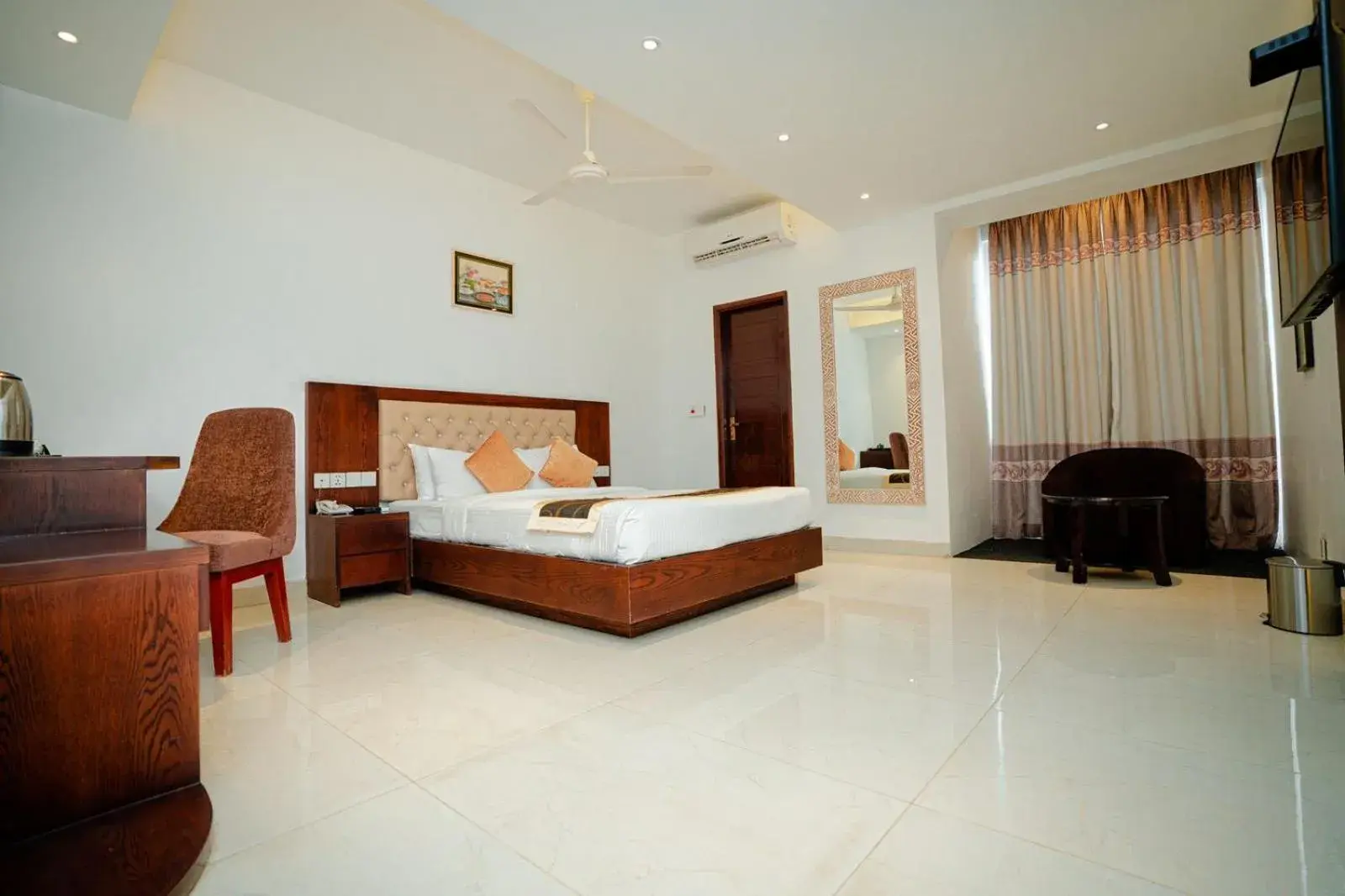 Bed in Royal Raj Hotel Bed in Royal Raj Hotel