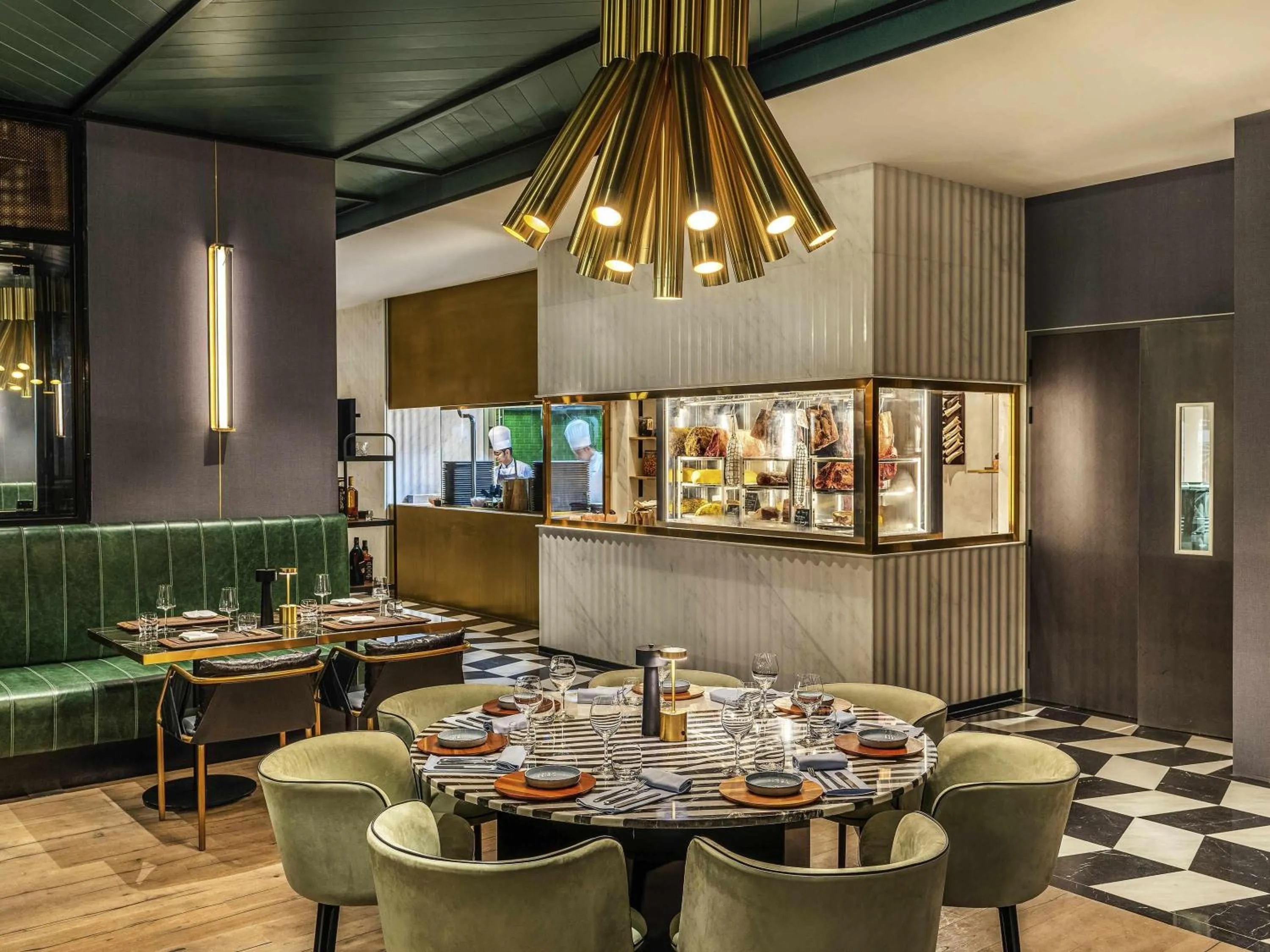 Restaurant/places to eat in Rixos Gulf Hotel Doha