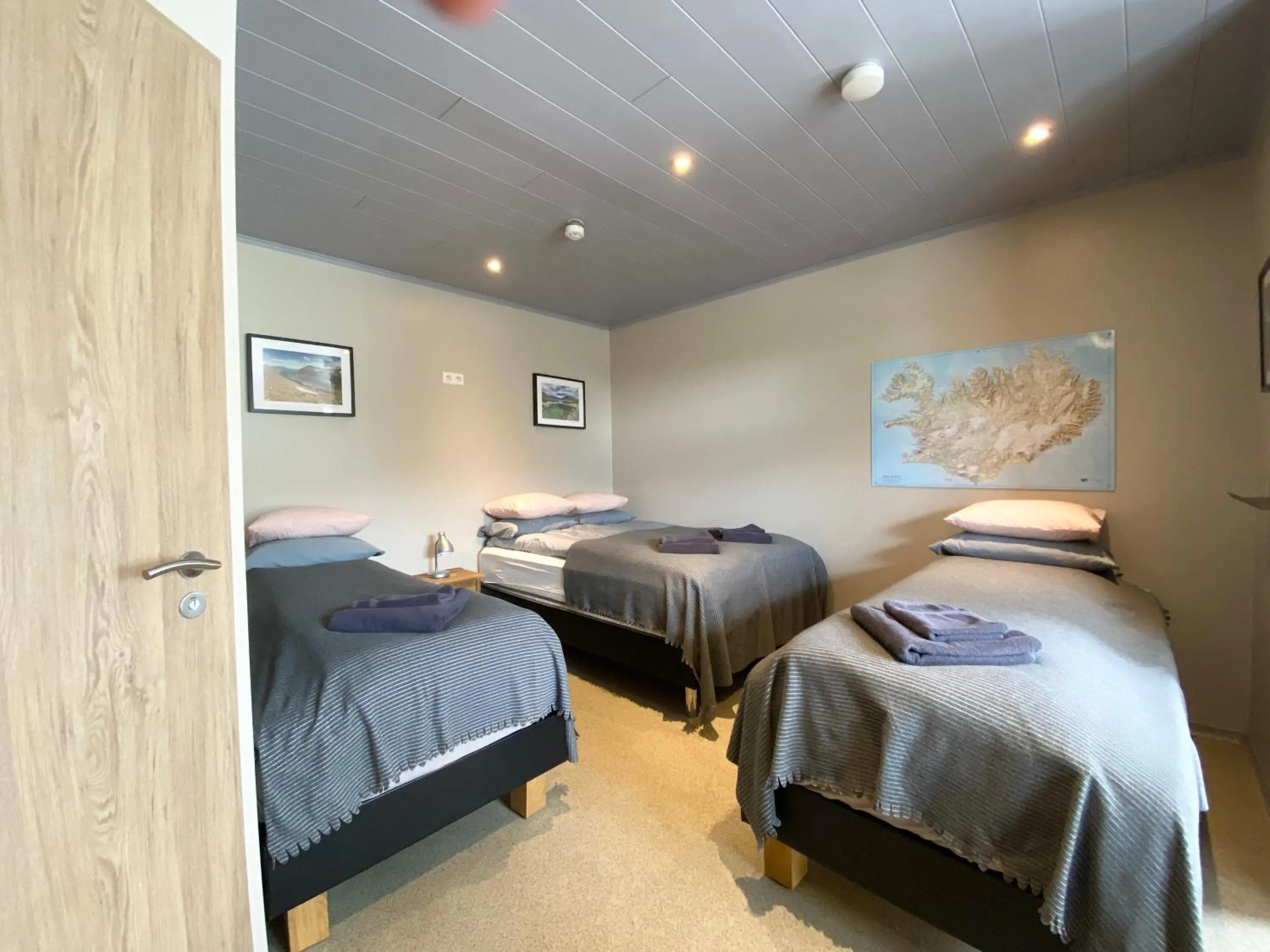 Bedroom, Bed in Studio Apartments