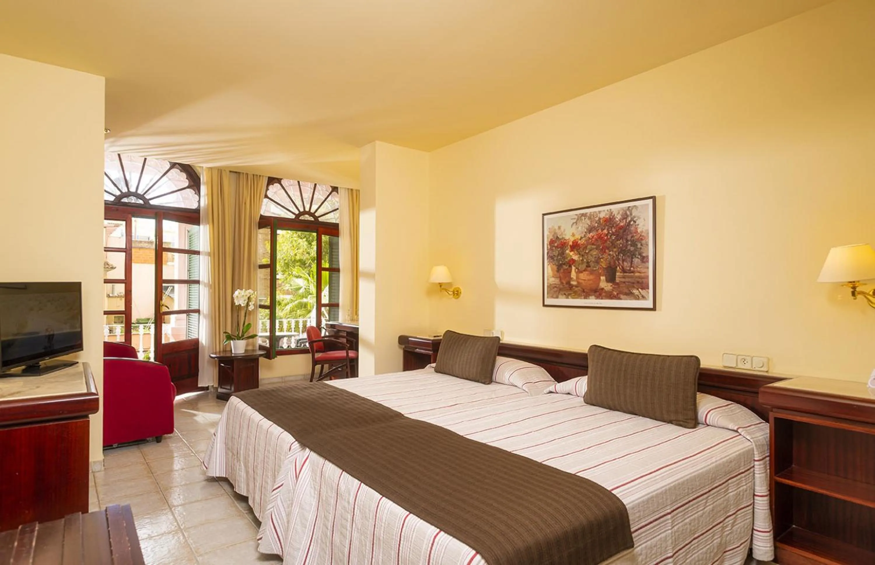 Photo of the whole room, Bed in Hotel Guitart Rosa - Adults Only