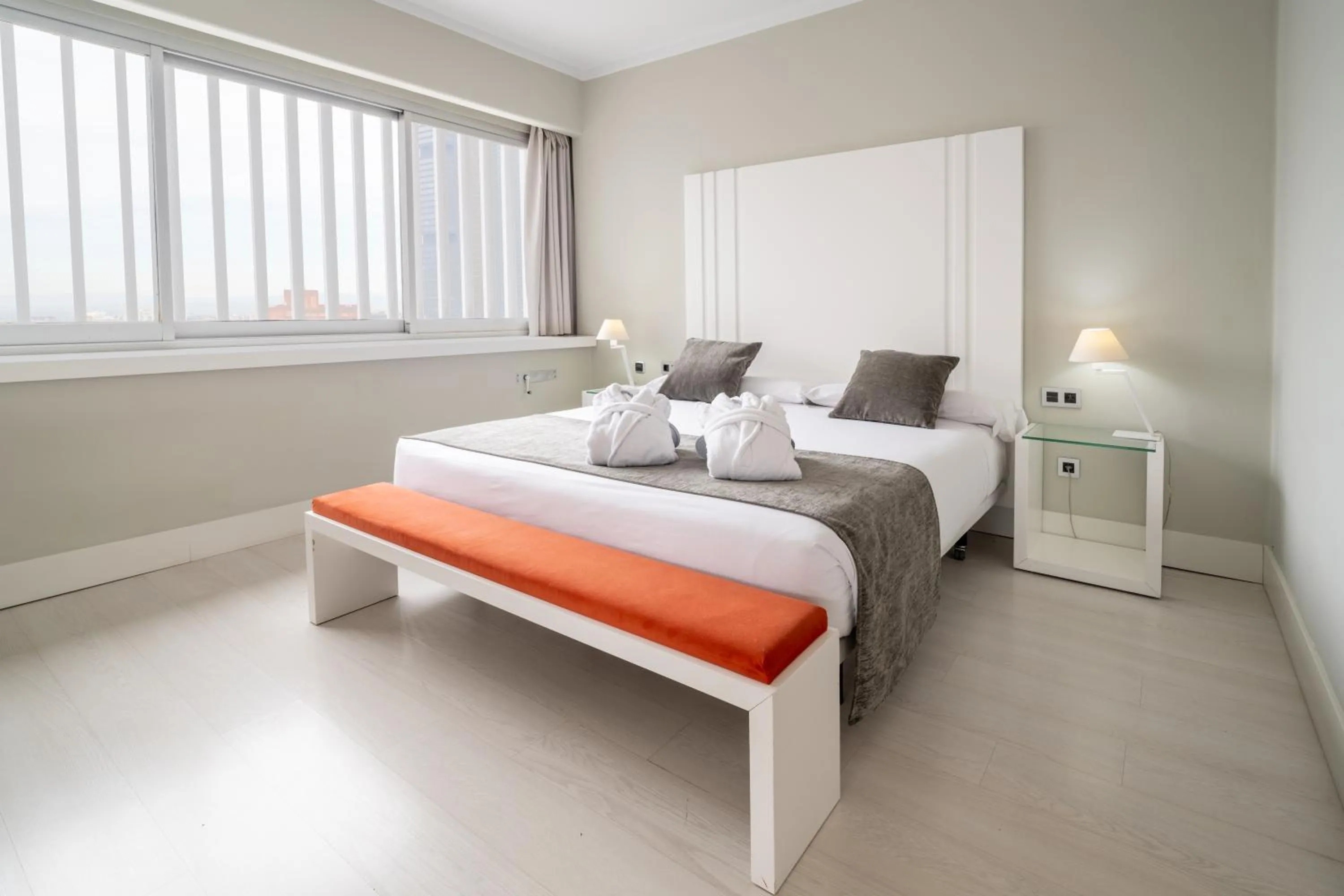 Bed in Hotel Chamartin The One