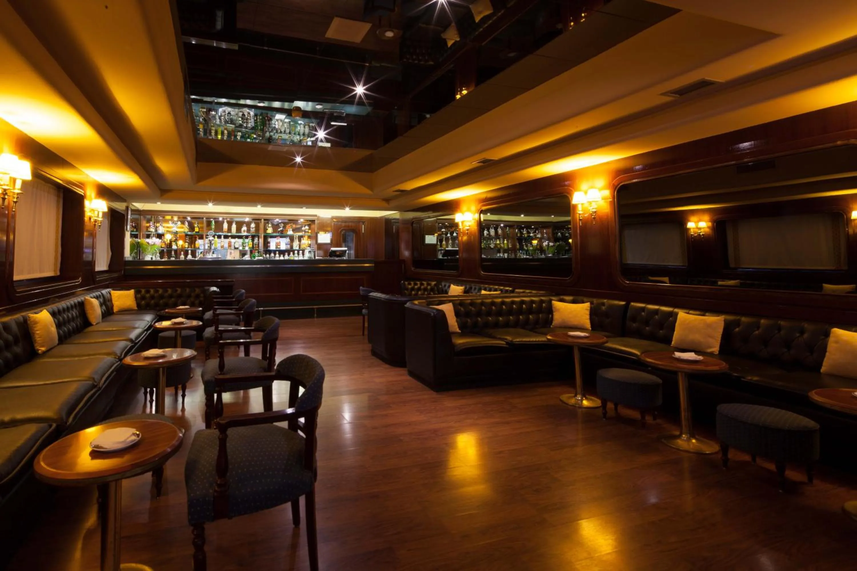 Lounge or bar in Hotel Chamartin The One