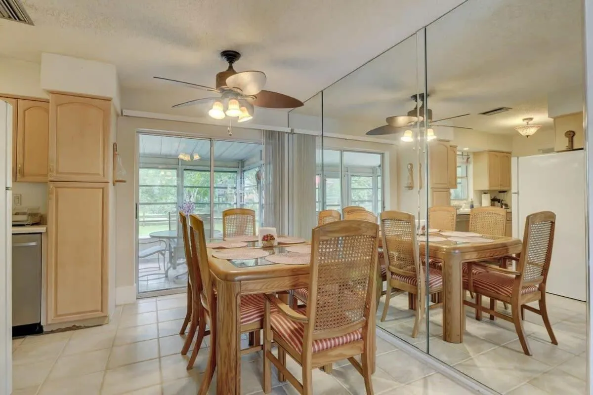 Super Private Home With Great Outdoor Space