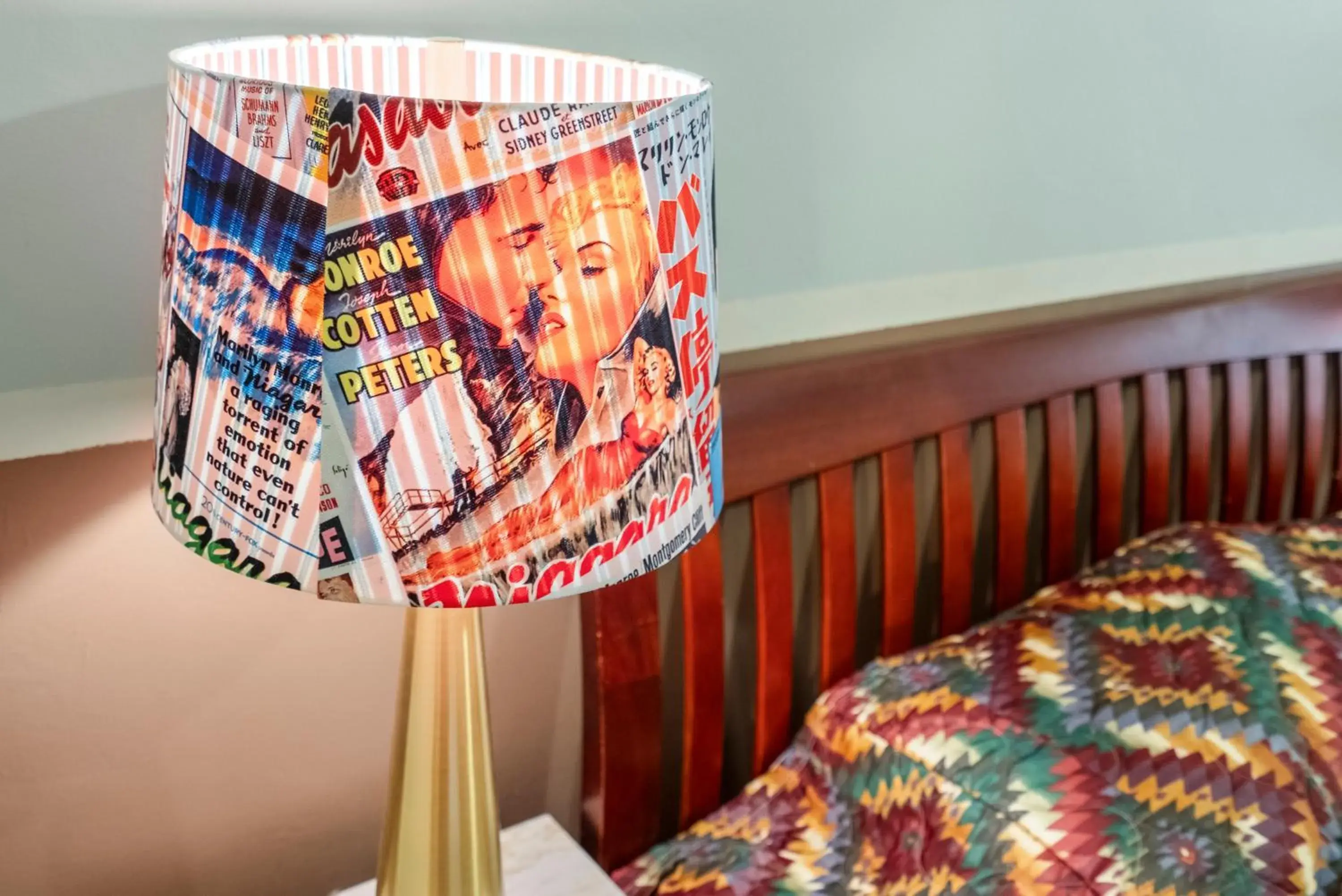 Budget Double Room in THE NEW STAR MOTEL - 1950s Extended-Stay Lodging and Retreat Center Budget Double Room in THE NEW STAR MOTEL - 1950s Extended-Stay Lodging and Retreat Center