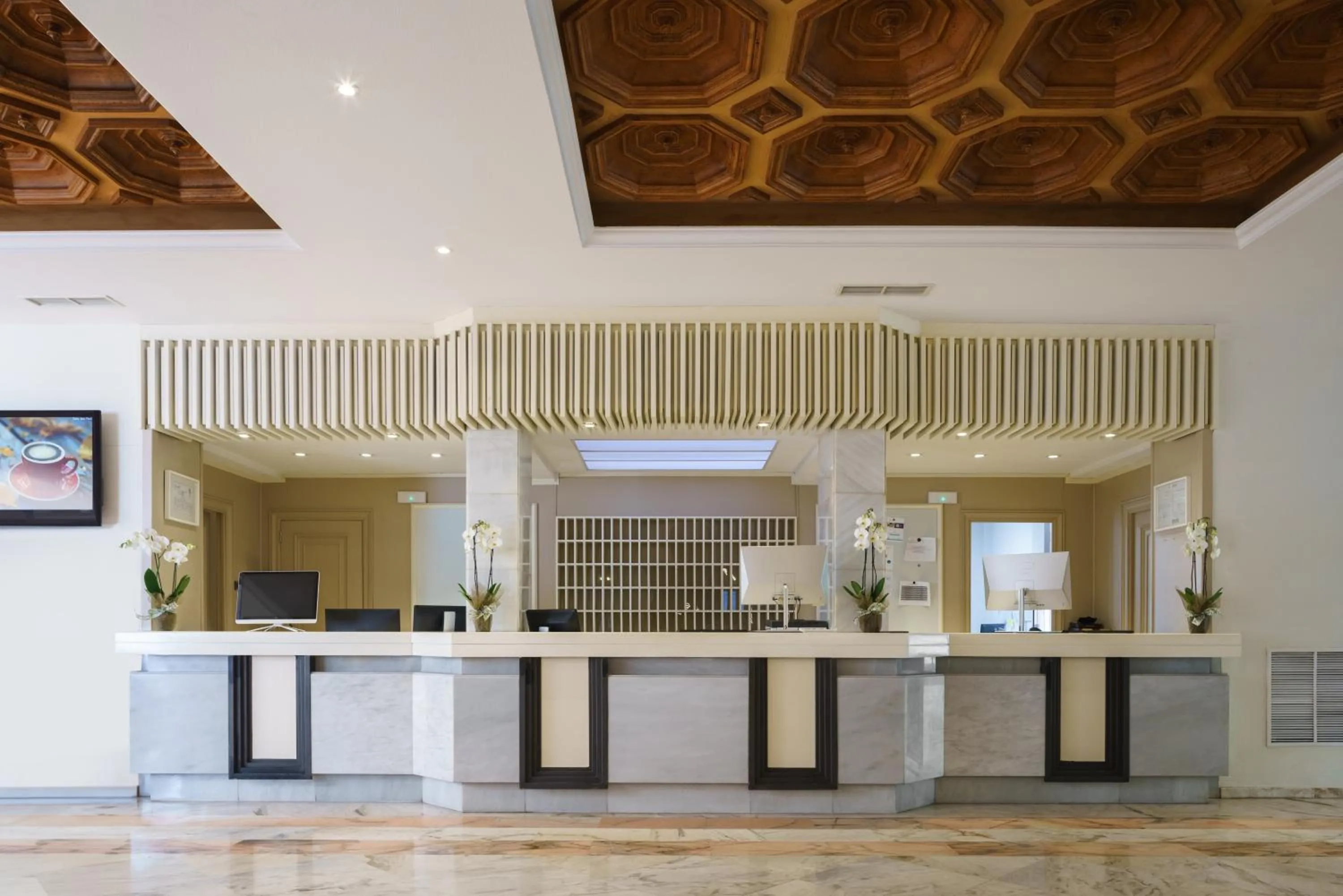 Lobby or reception in Crisol Jardines de Córdoba