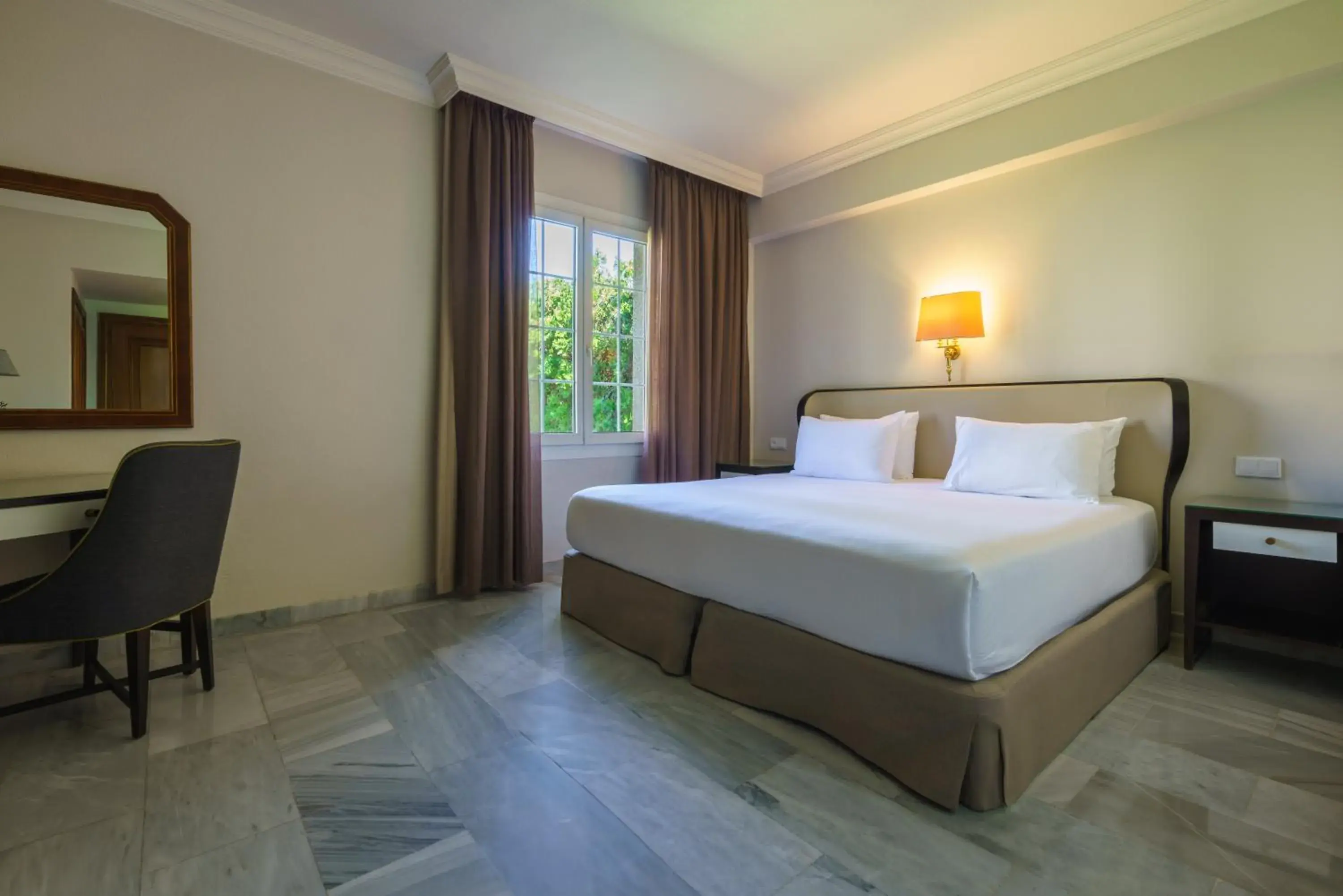 Decorative detail, Bed in Crisol Jardines de Córdoba Decorative detail, Bed in Crisol Jardines de Córdoba