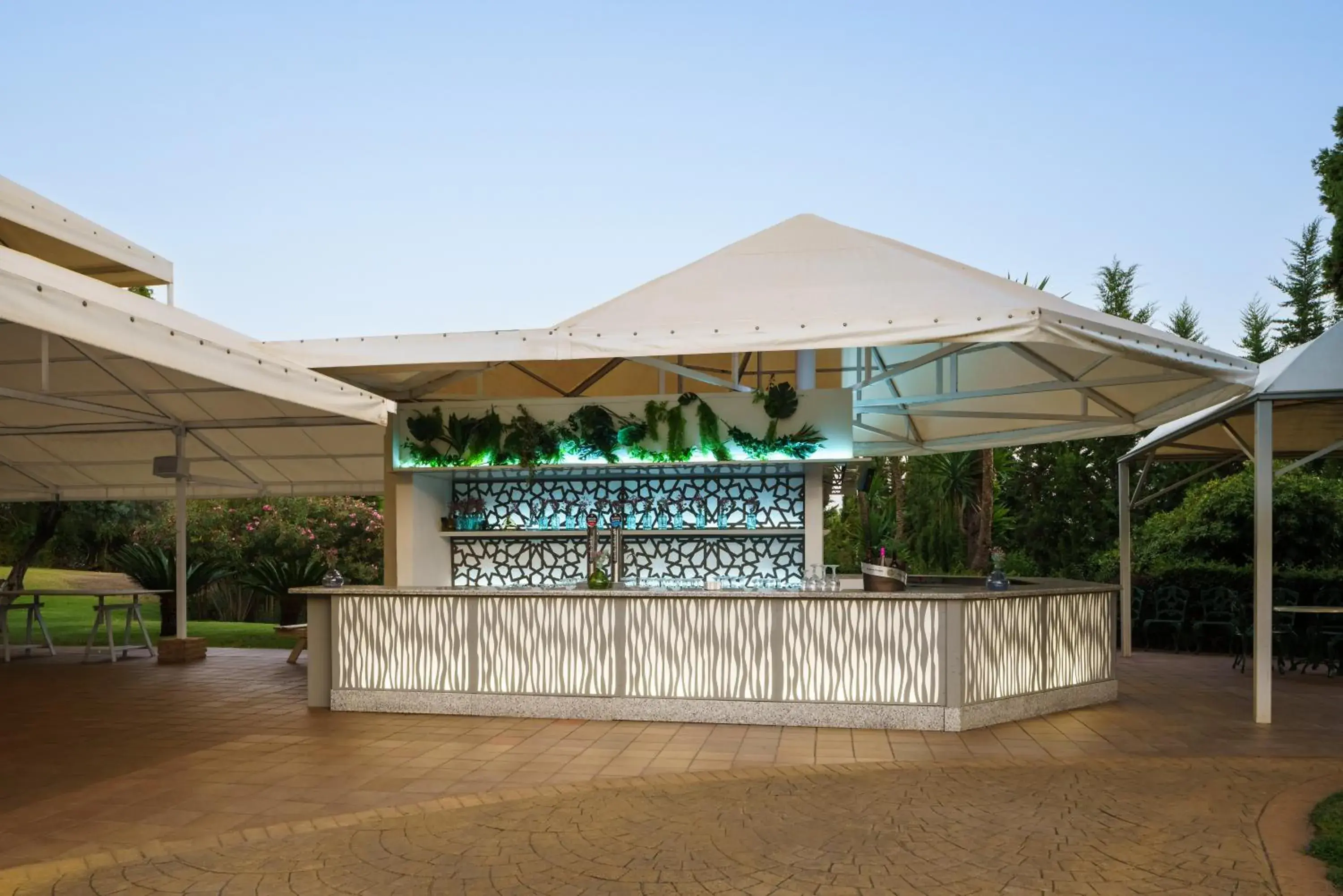 Lounge or bar in Crisol Jardines de Córdoba Lounge or bar in Crisol Jardines de Córdoba