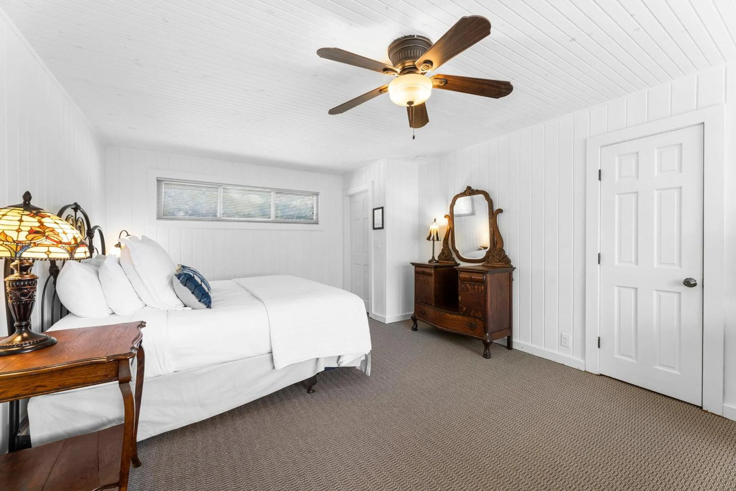 Bed in The Meyer Hotel