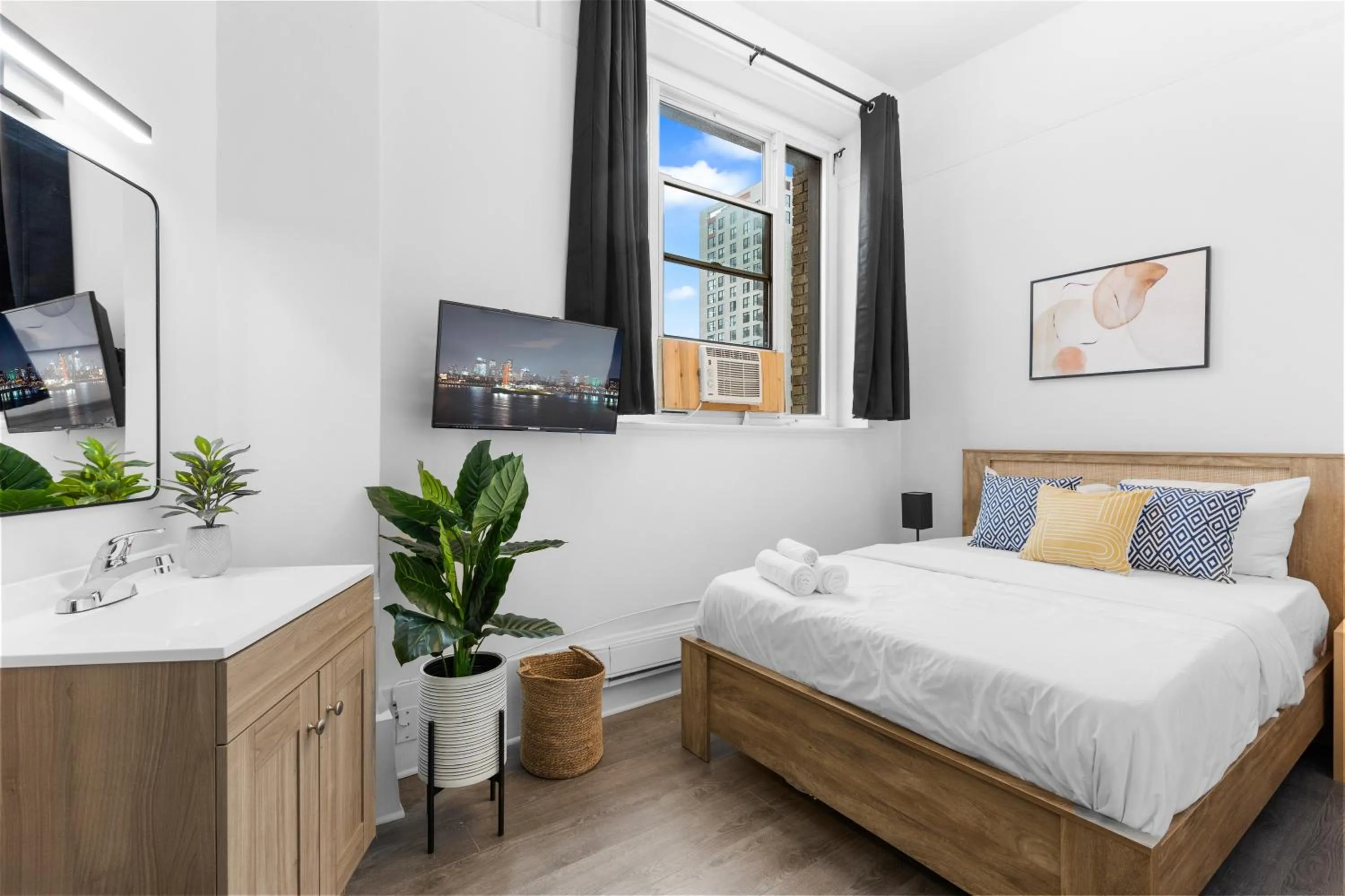 Bed in Le Sand & Stone Hotel